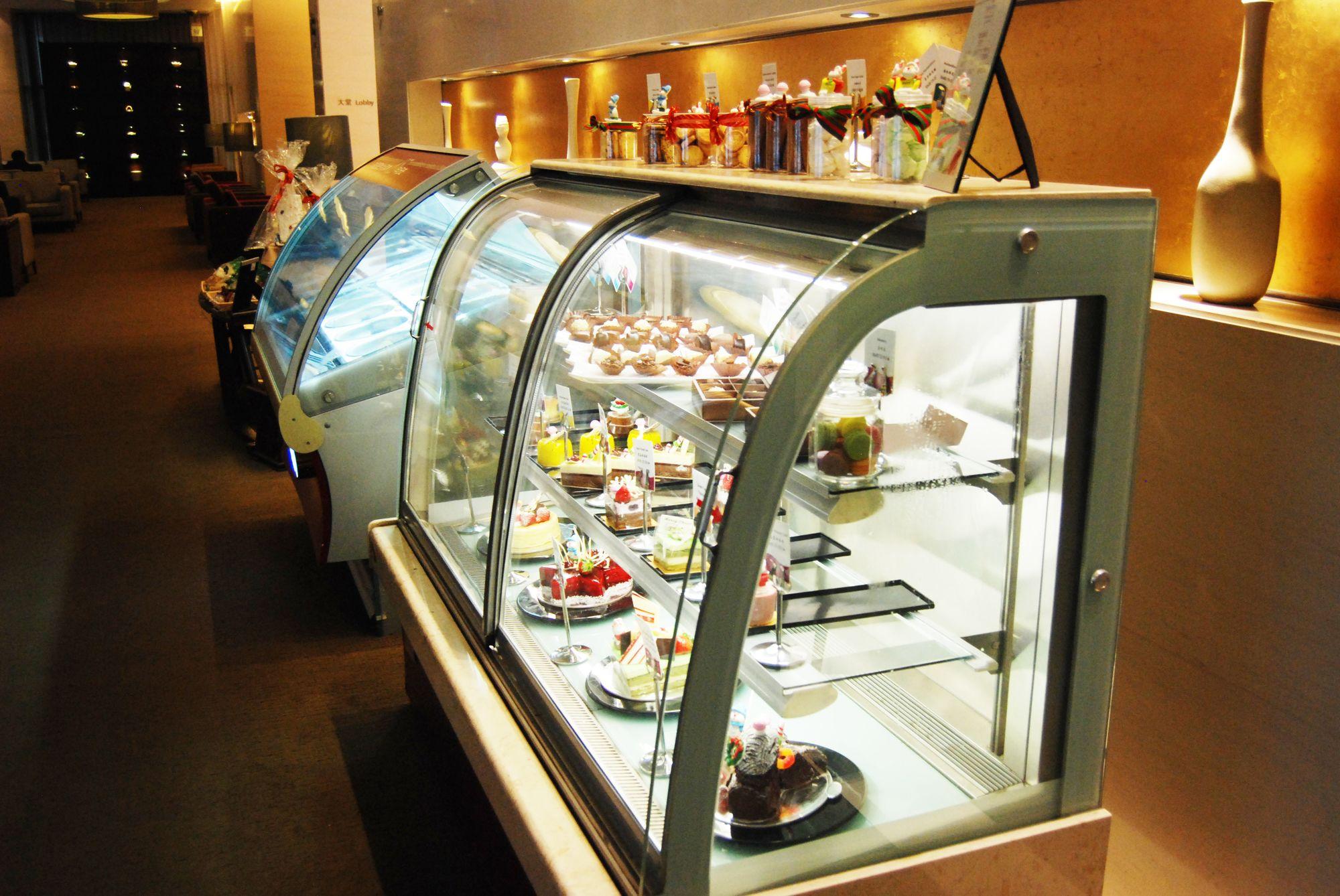 Restaurant Howard Johnson by Wyndham Parkland Hotel Dalian