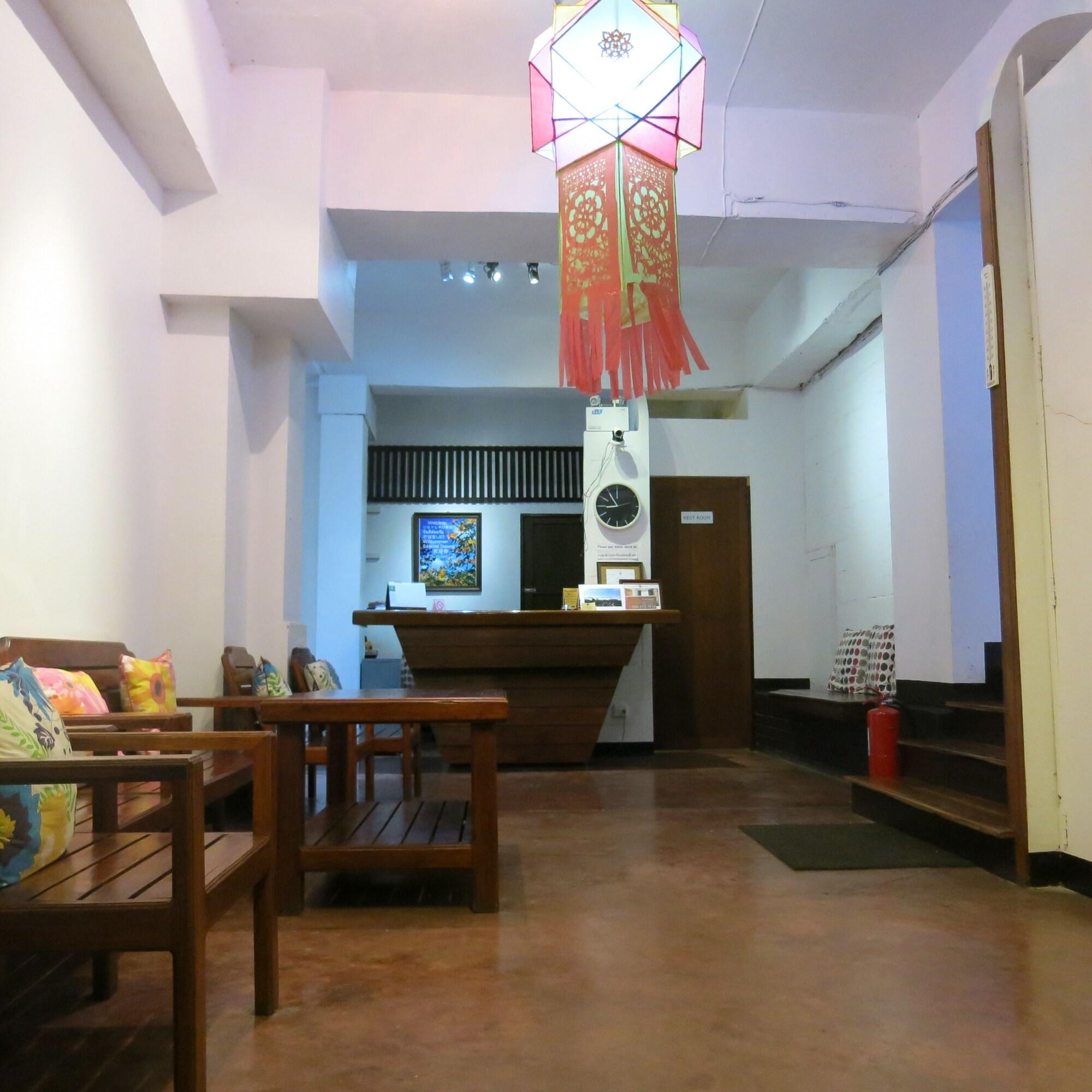 Vista Lobby Yoont Hotel