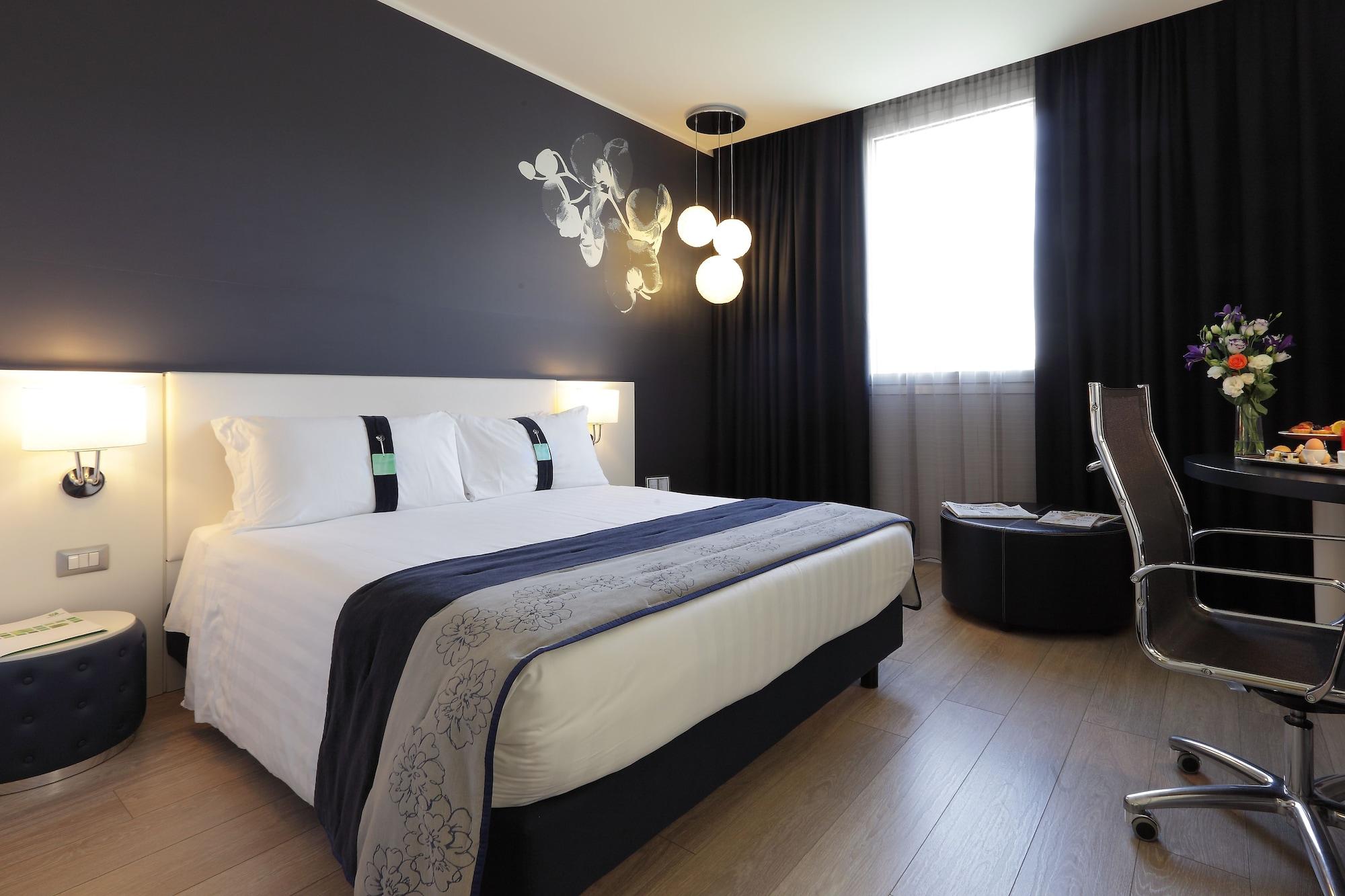 Habitación Holiday Inn Milan Nord Zara by IHG