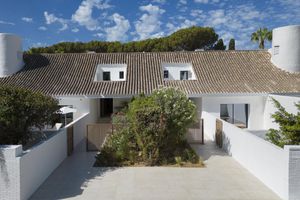 Alojamiento - Anfitrión Villas & Suites