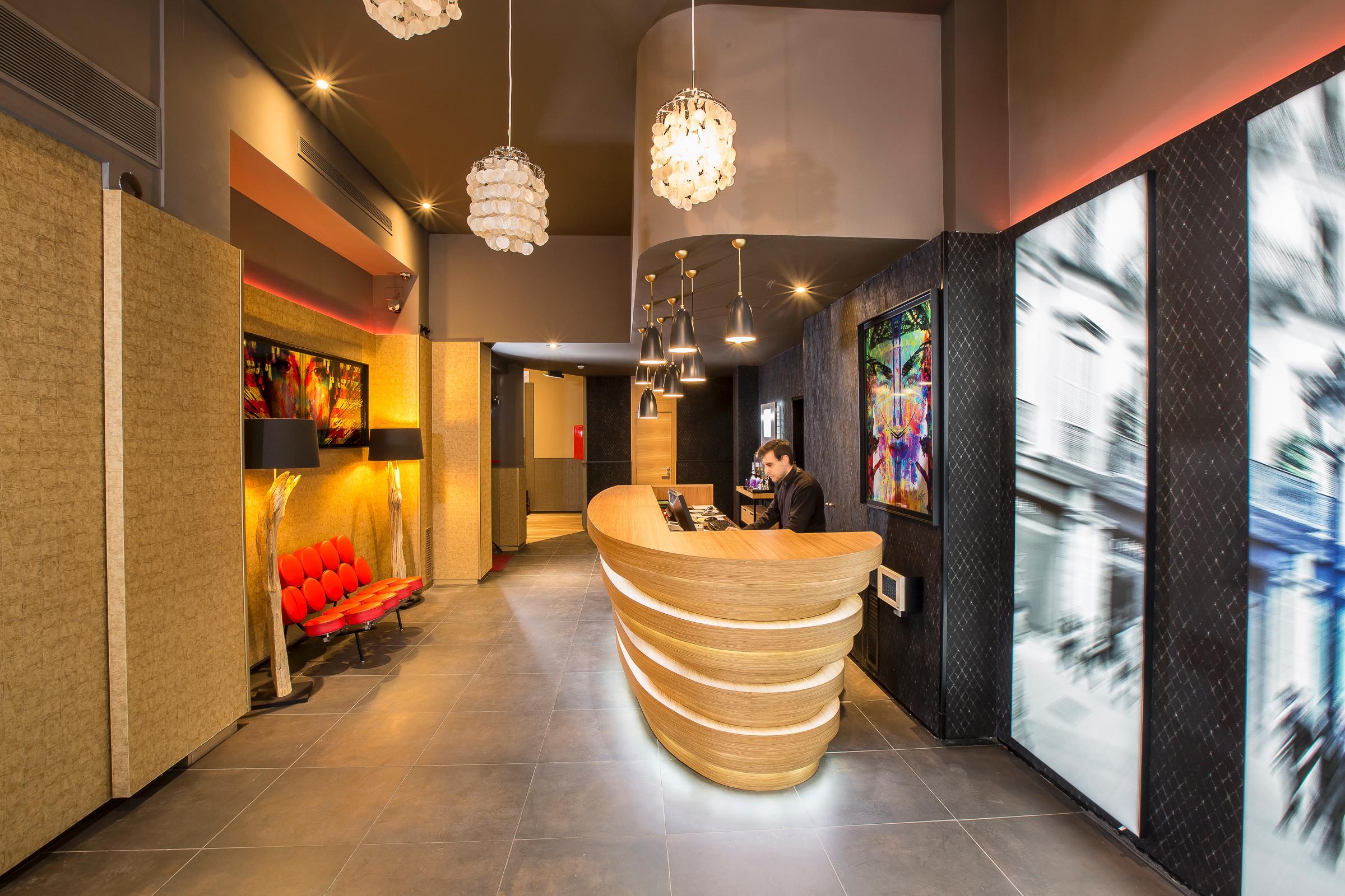 Vista Lobby Leonardo Hotel Barcelona Las Ramblas