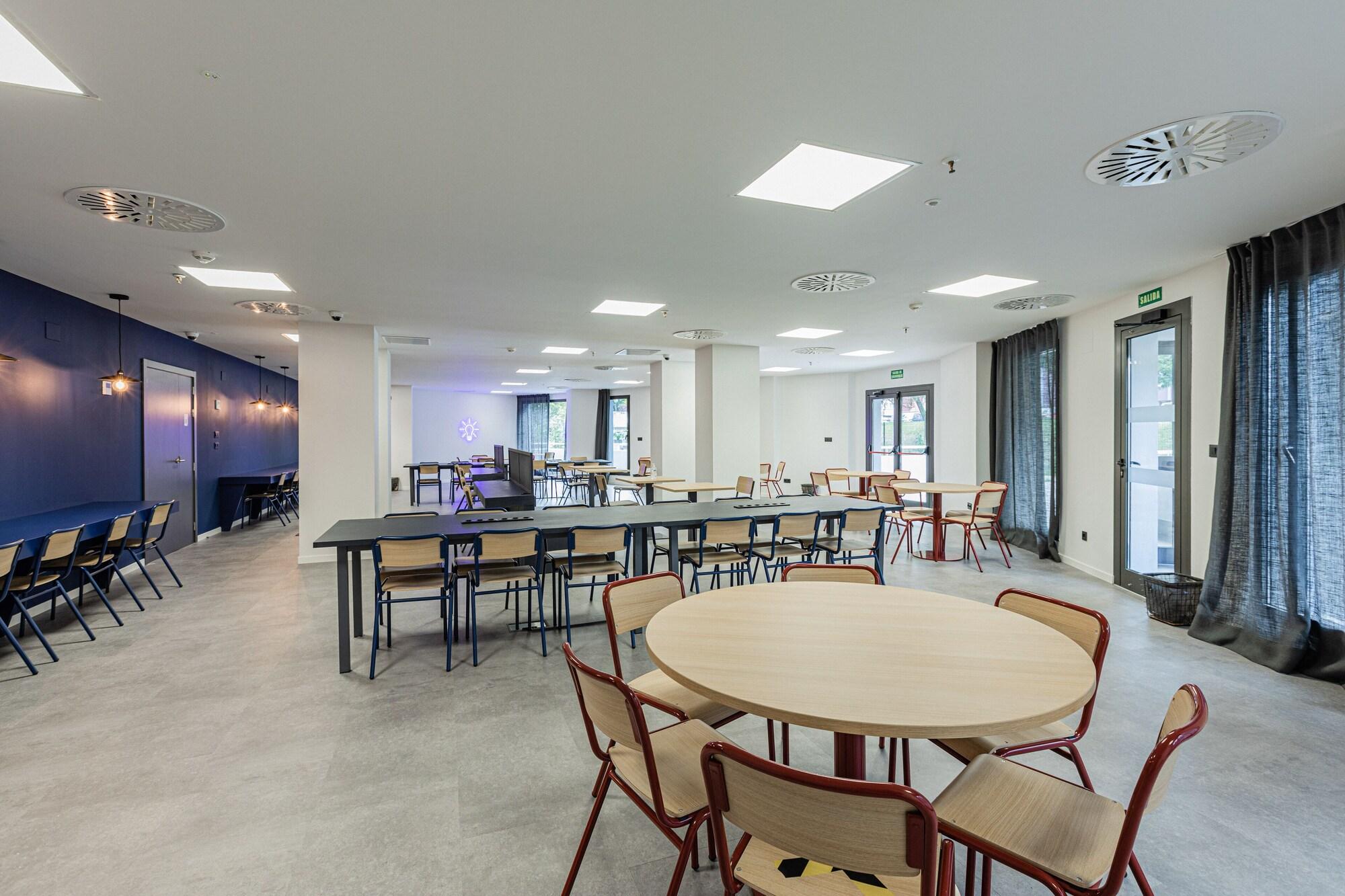 Bar/Salón Micampus Santander