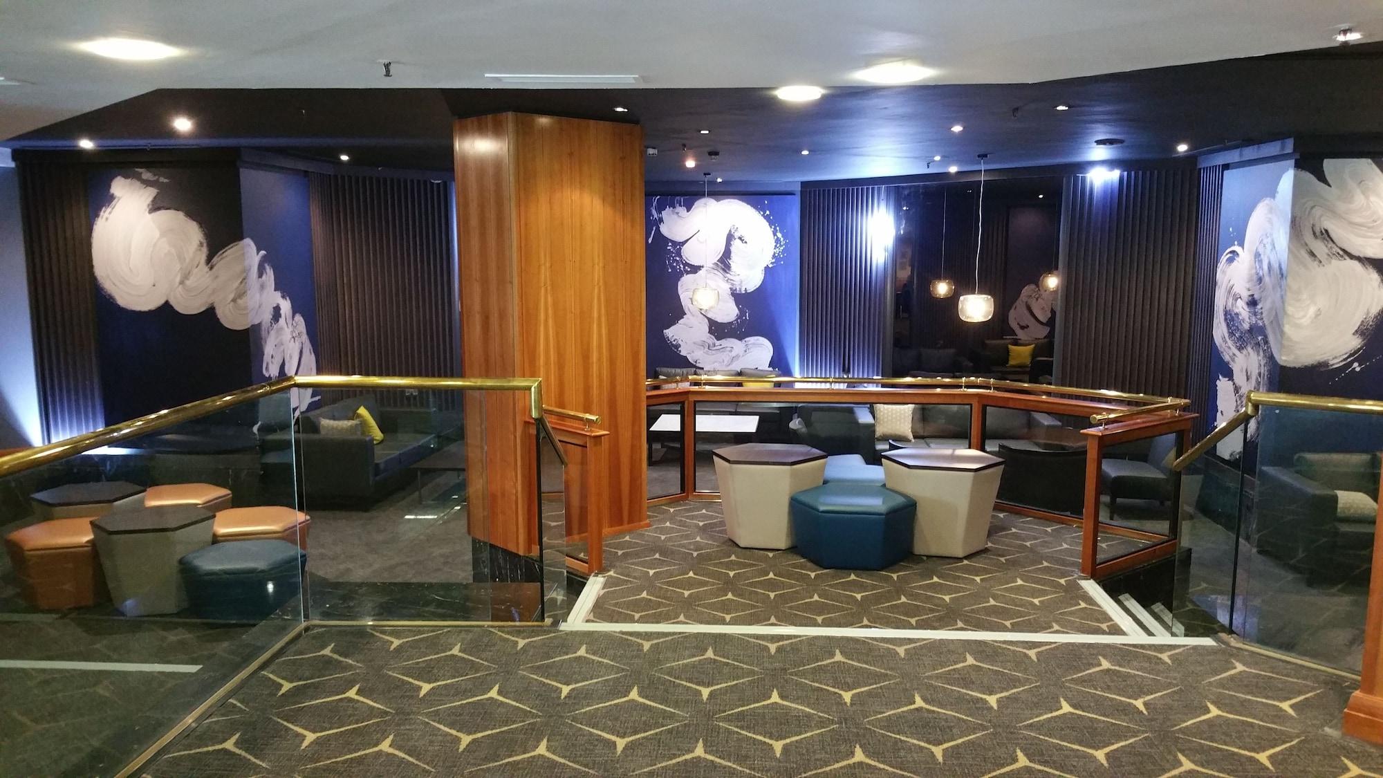 Vista Lobby Crowne Plaza Nottingham by IHG
