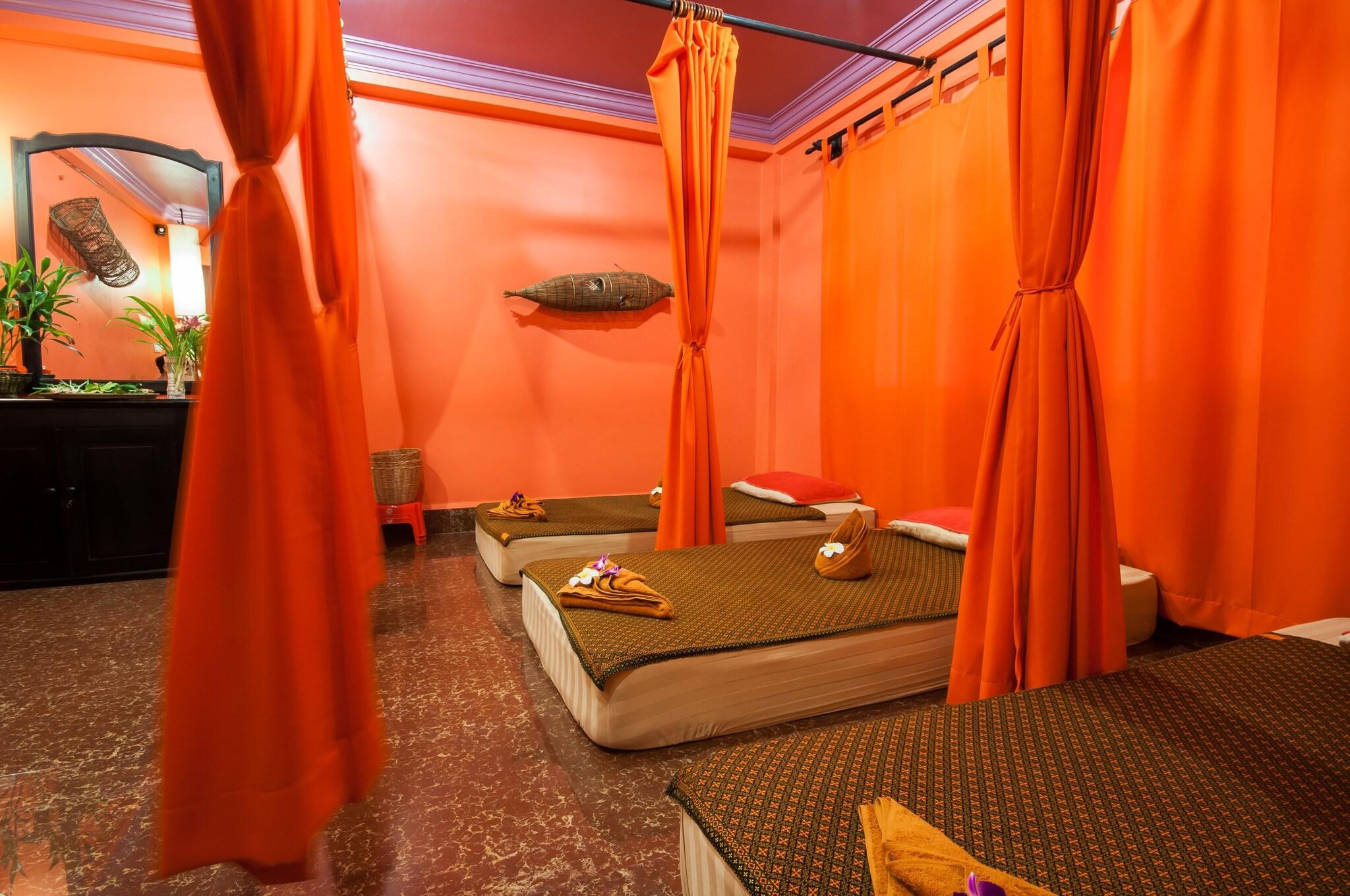 Instalaciones Recreativas Golden Butterfly Villa