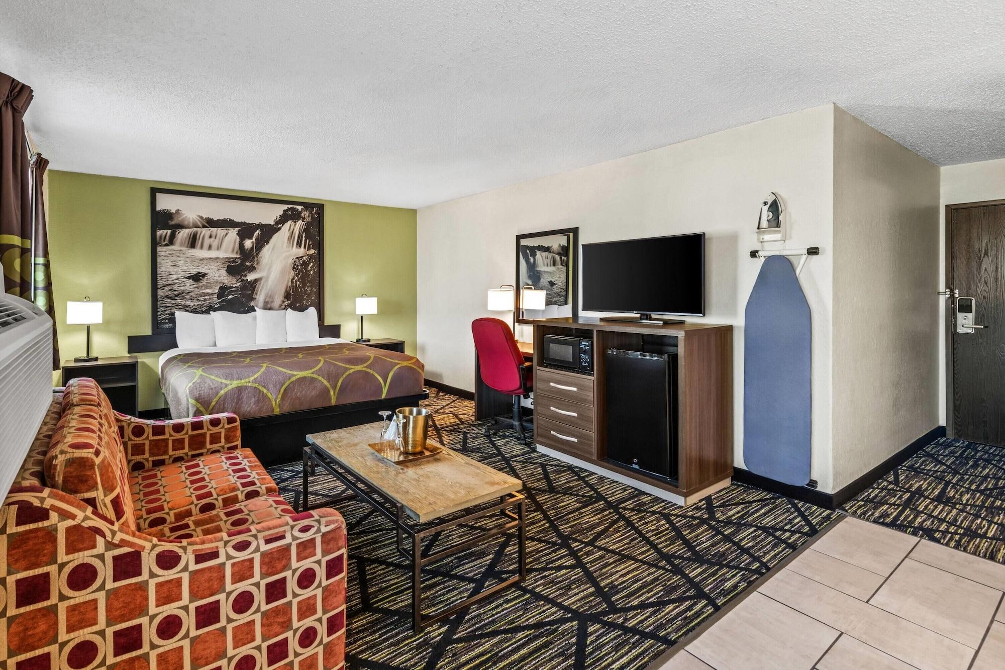 Habitación Super 8 by Wyndham Independence Kansas City