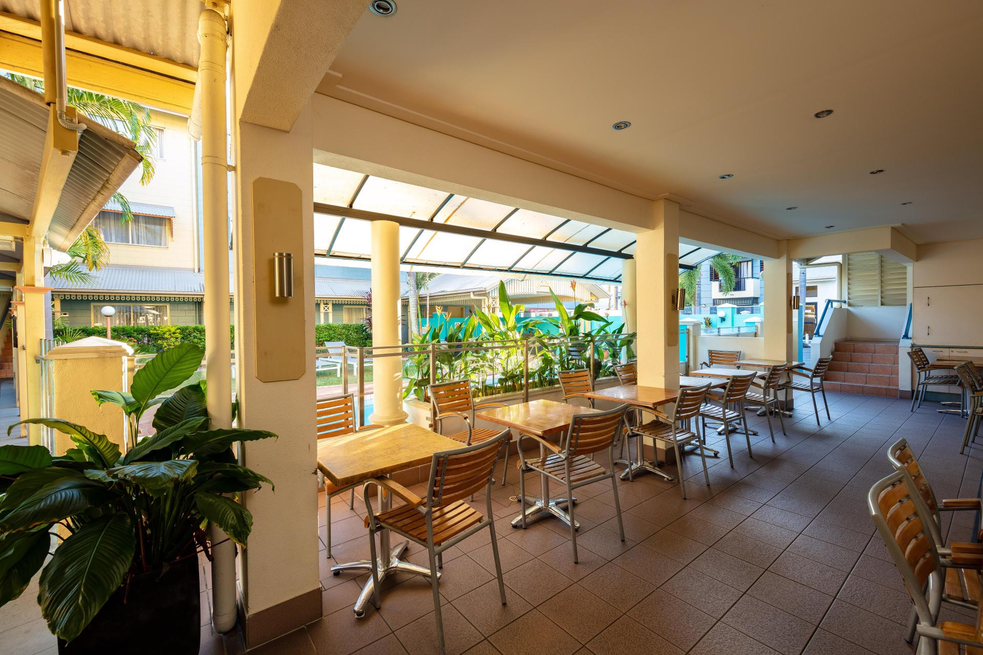 Restaurant Cairns Queens Court