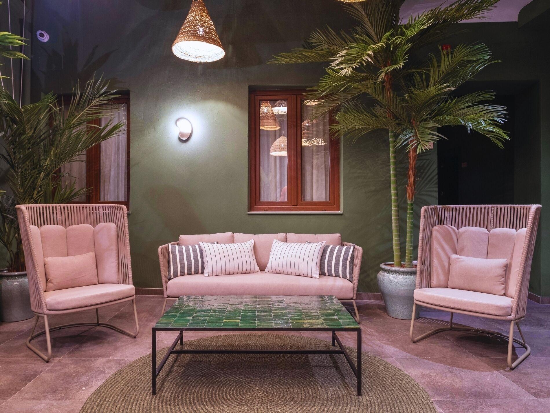 Vista Lobby Suites Cetina Casa de Aguilar