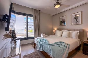 Alquiler Vacacional - Beautiful Brand new Beach Condo w Picuzzi