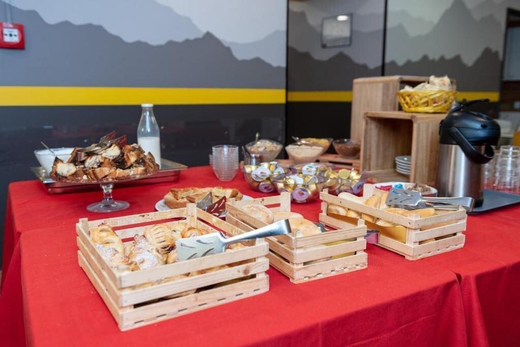 Restaurant Roma Scout Center - Hostel