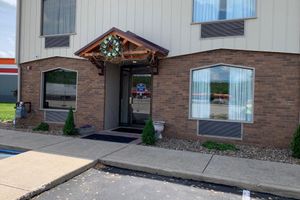 Alojamiento - McCoy's Inn