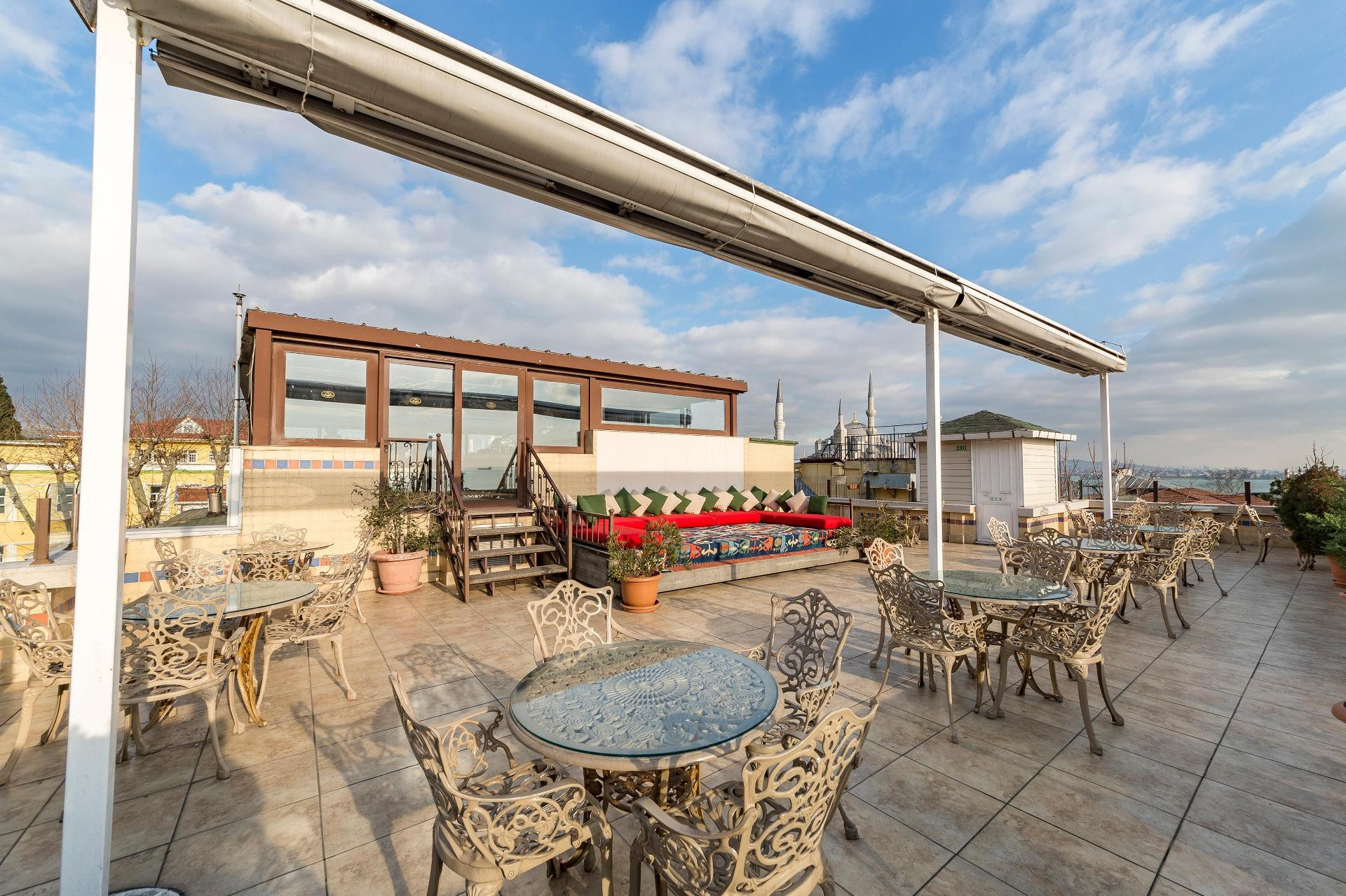 Varios Hotel Fehmi Bey