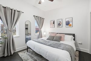 Alquiler Temporario - NEW! Charming 3BR/BA home, Private Prkng or Patio, Near Convention Center, Metro