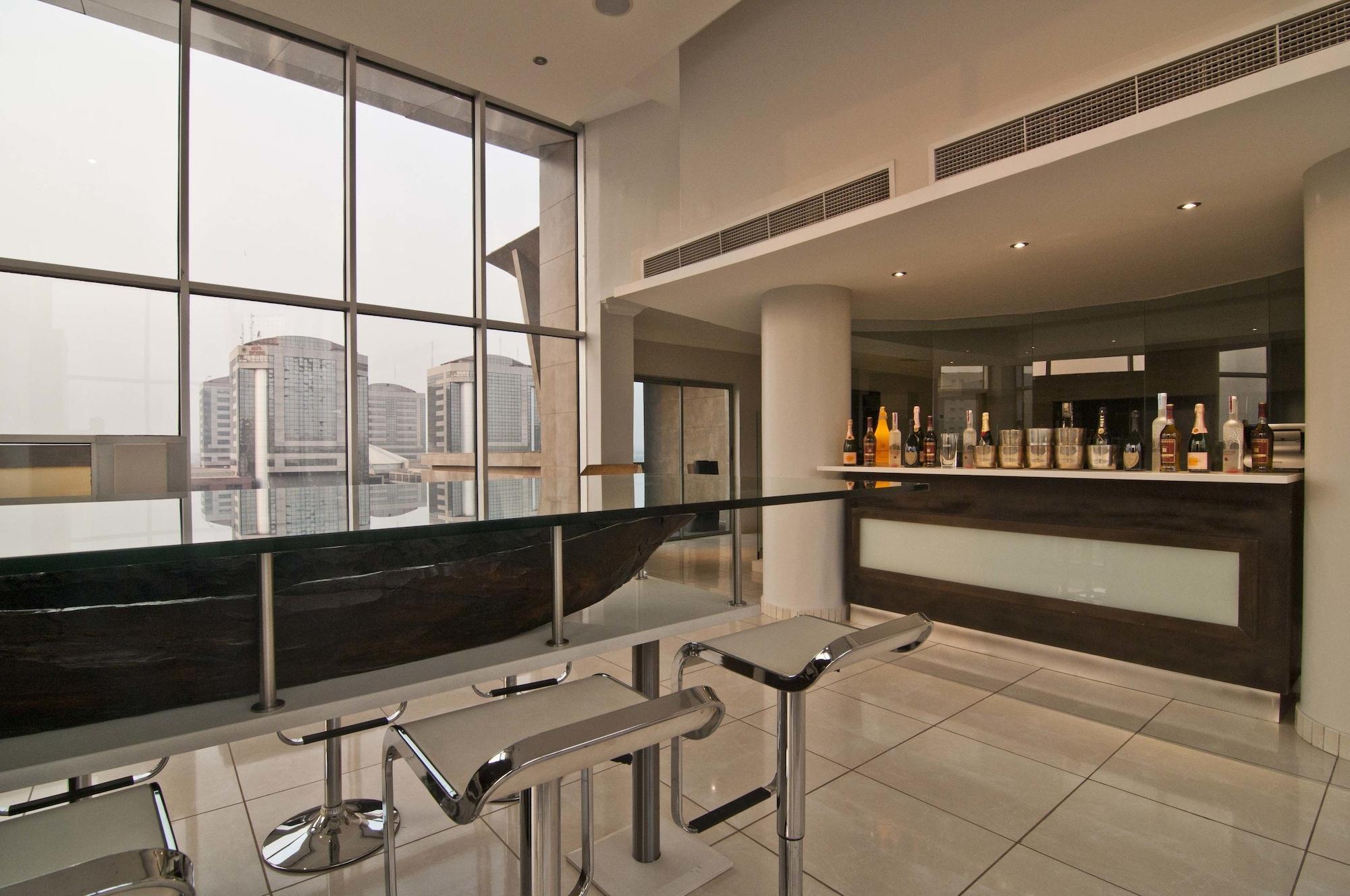 Vista Lobby L'eola Suites