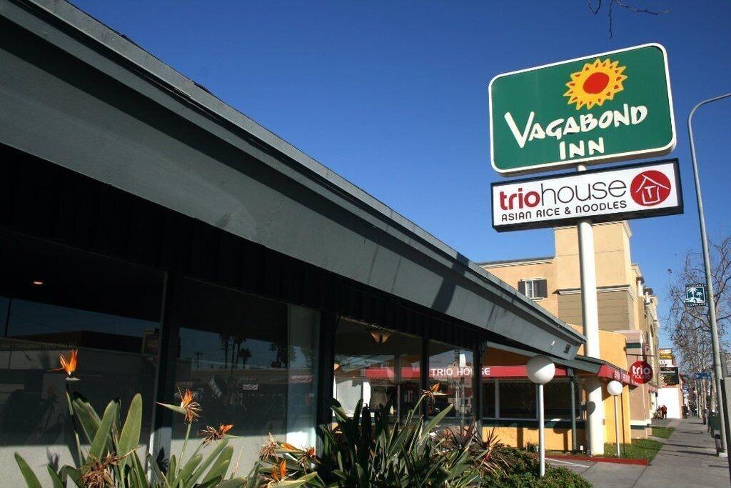 Vista Exterior Vagabond Inn Los Angeles at USC