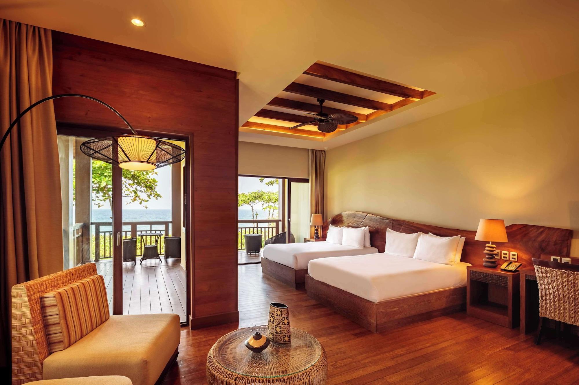 Habitación Indura Beach & Golf Resort, Curio Collection by Hilton
