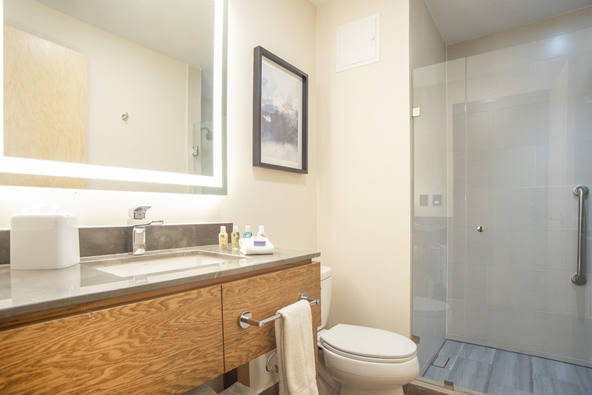 Equipamiento de Habitación Candlewood Suites Guadalajara Galerias by IHG