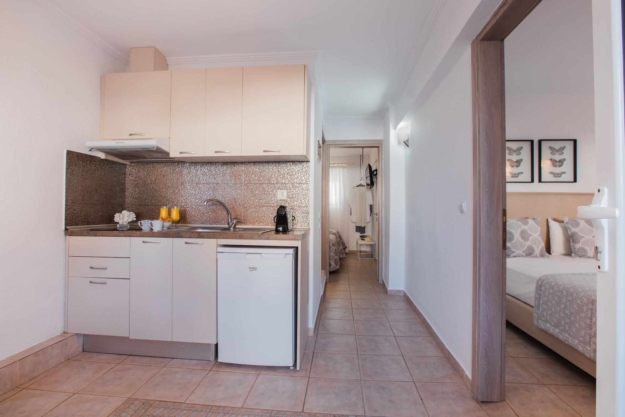 Equipamiento de Habitación Kassandra Studios