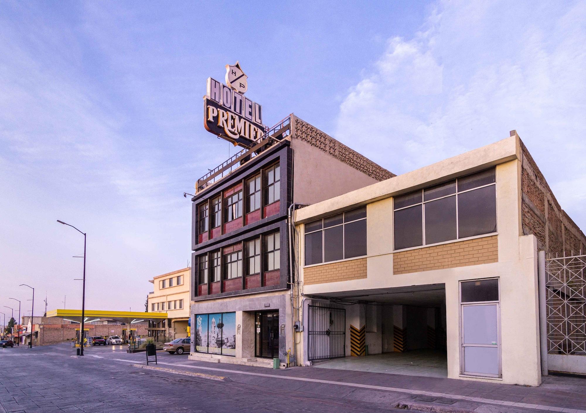 Varios Hotel Premier