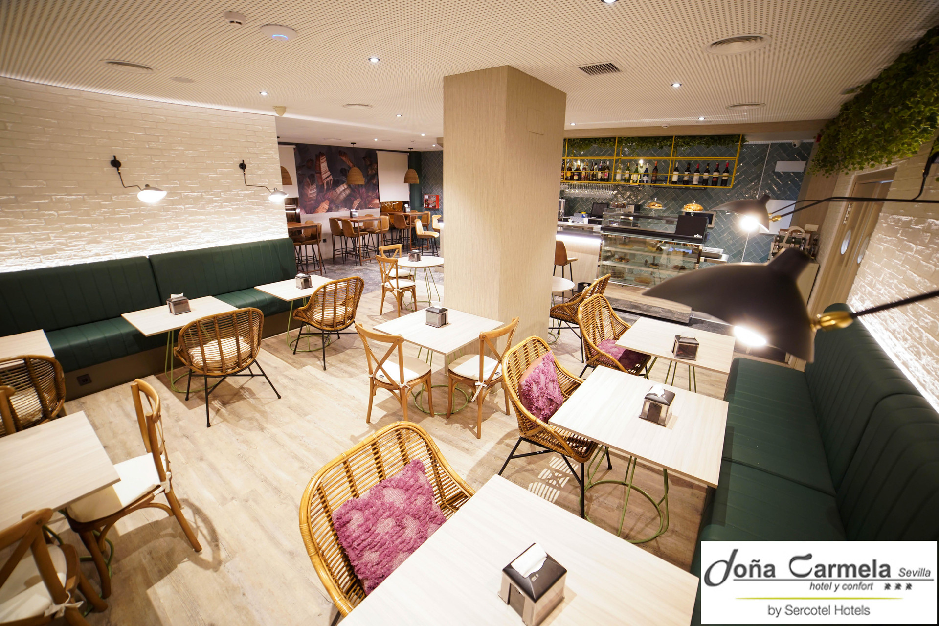 Bar/Salón Hotel Sercotel Doña Carmela