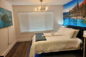 Alquiler Vacacional - Near Airport, Hospital, 58 TV Apt 151