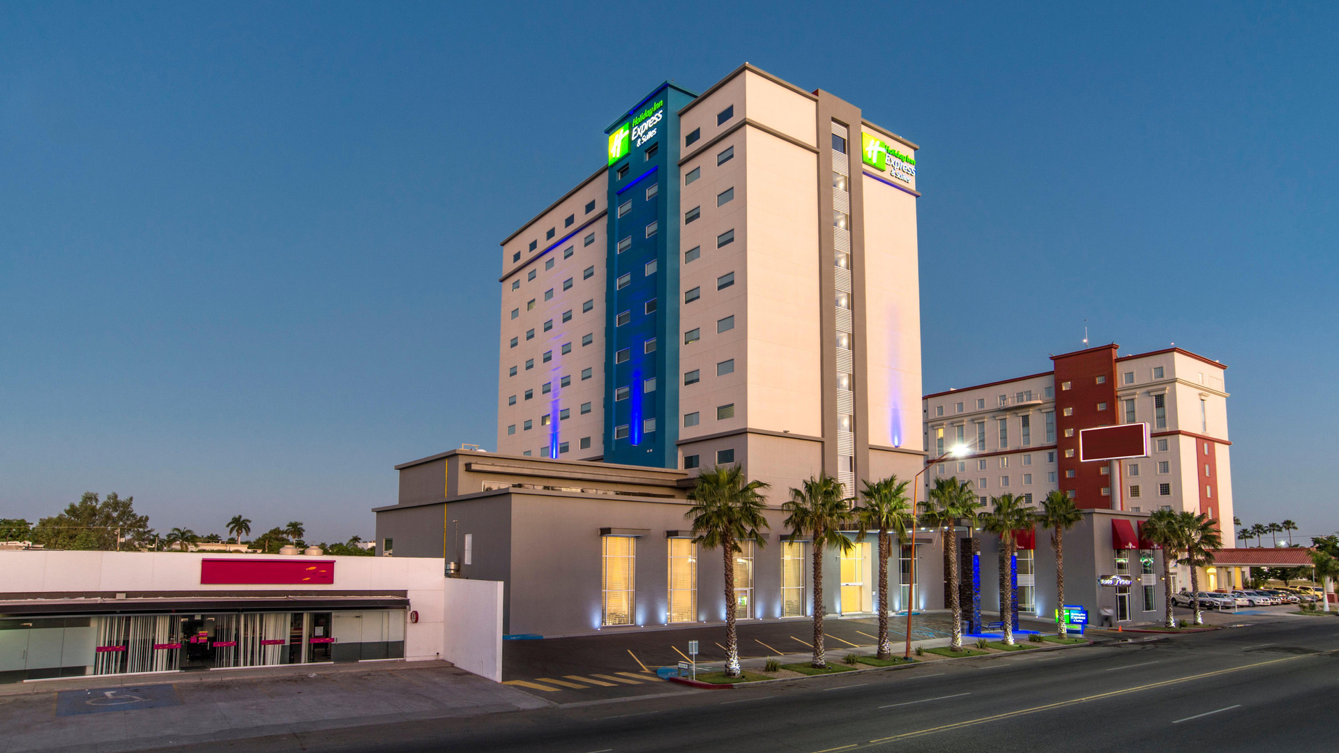 Vista Exterior Holiday Inn Express & Suites Ciudad Obregon by IHG
