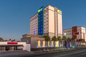 Alojamiento - Holiday Inn Express & Suites Ciudad Obregon by IHG