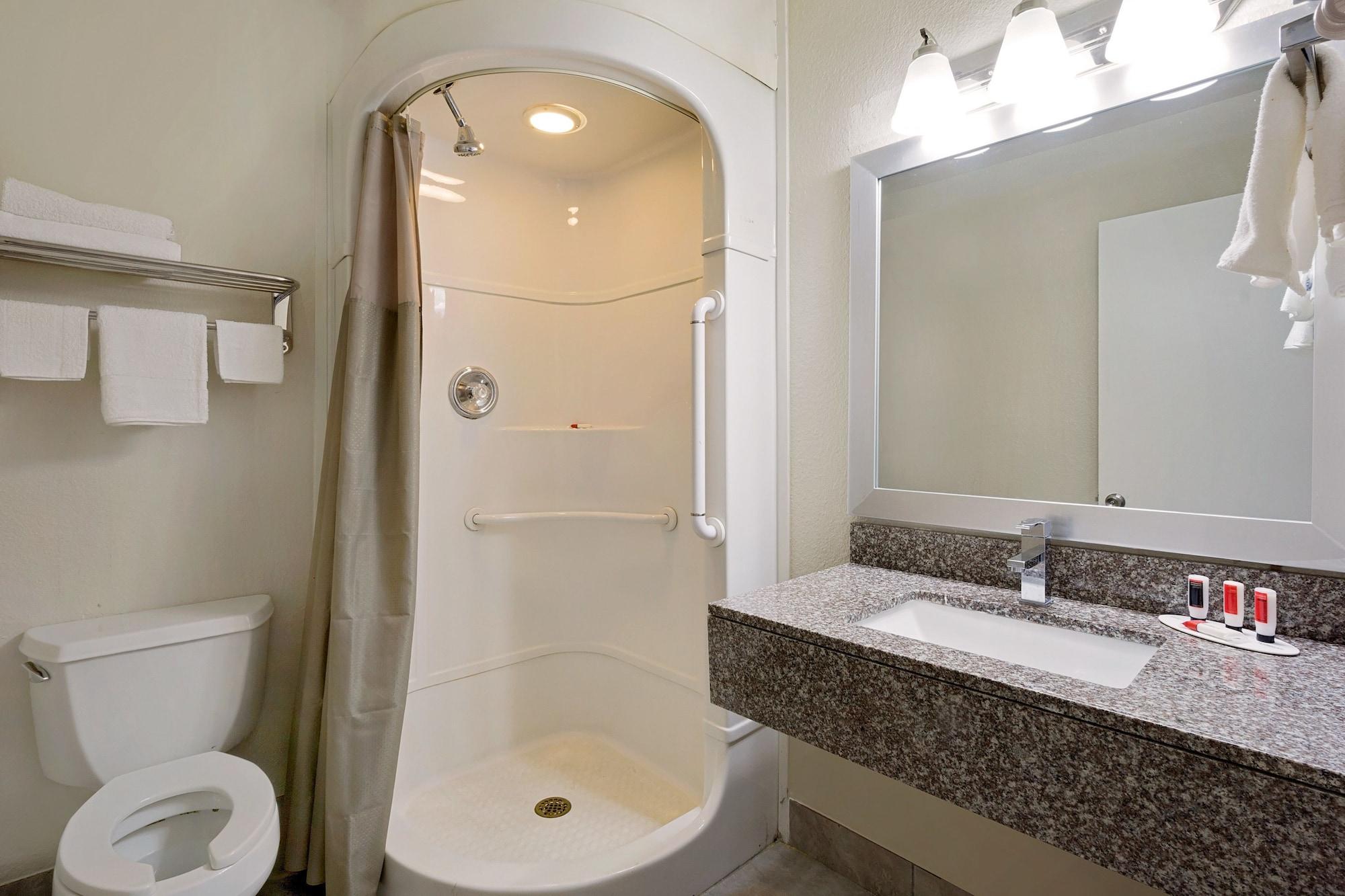 Equipamiento de Habitación Super 8 by Wyndham Florence