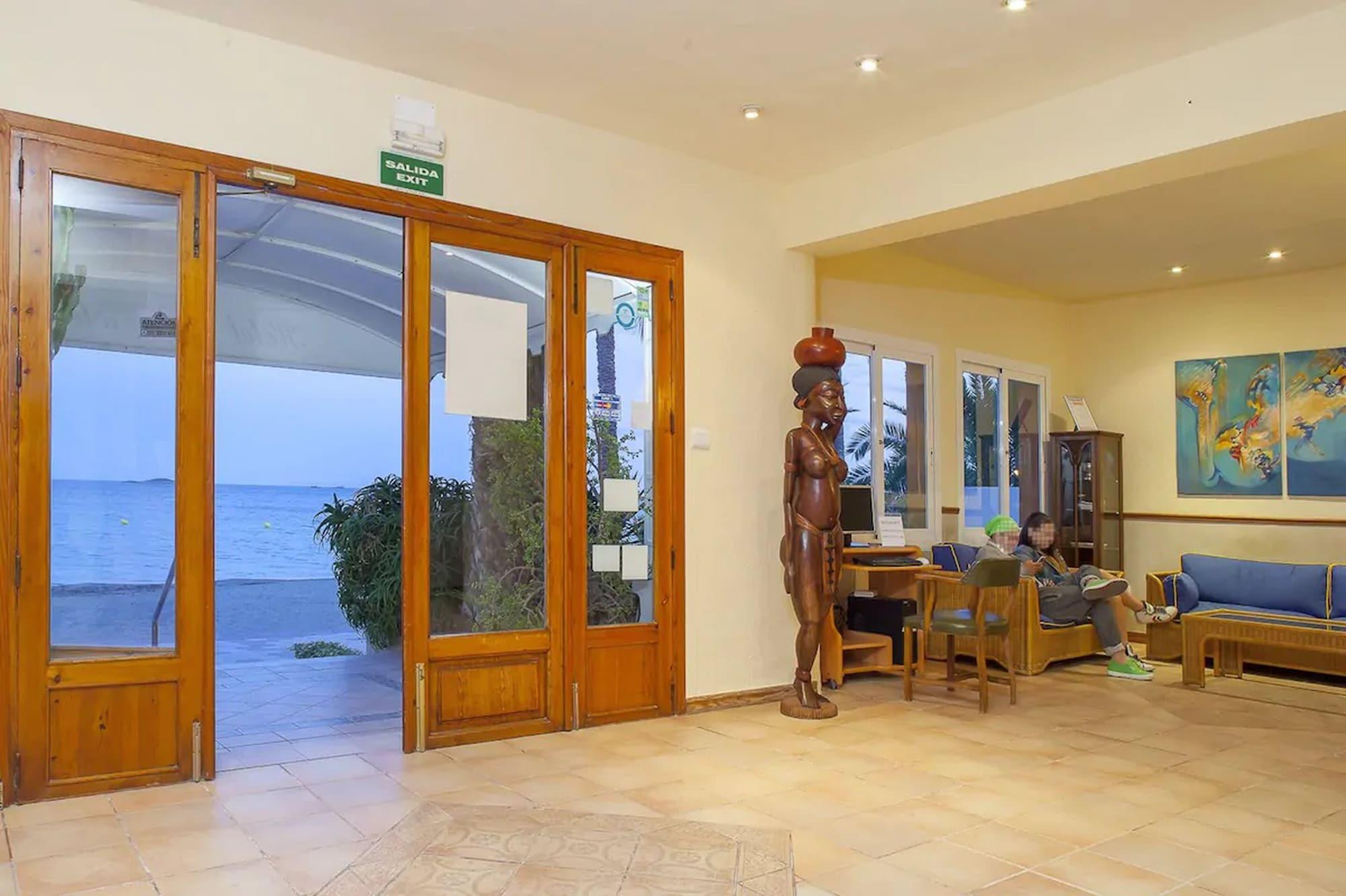Vista Lobby Hotel Figueretes