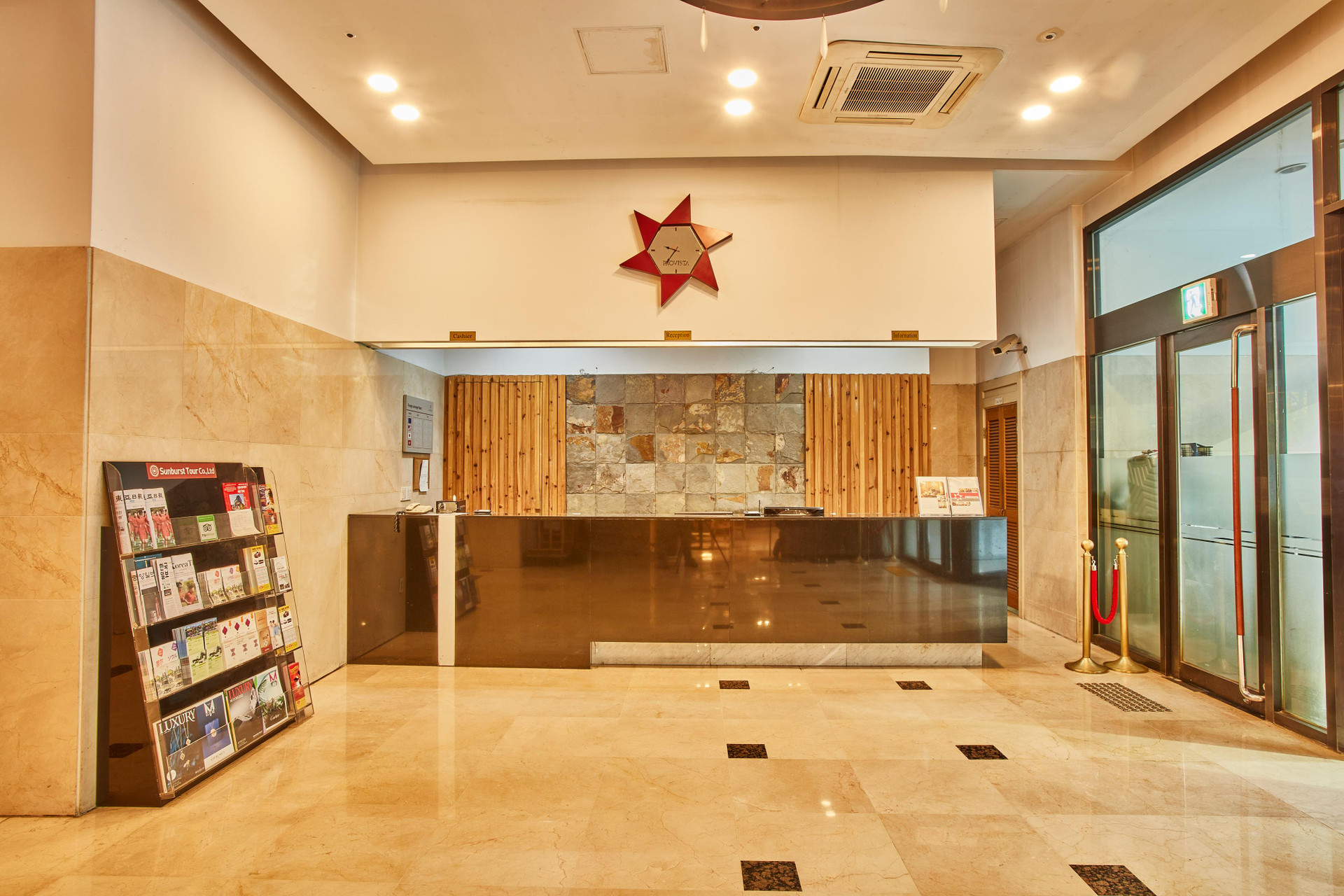 Vista Lobby Provista