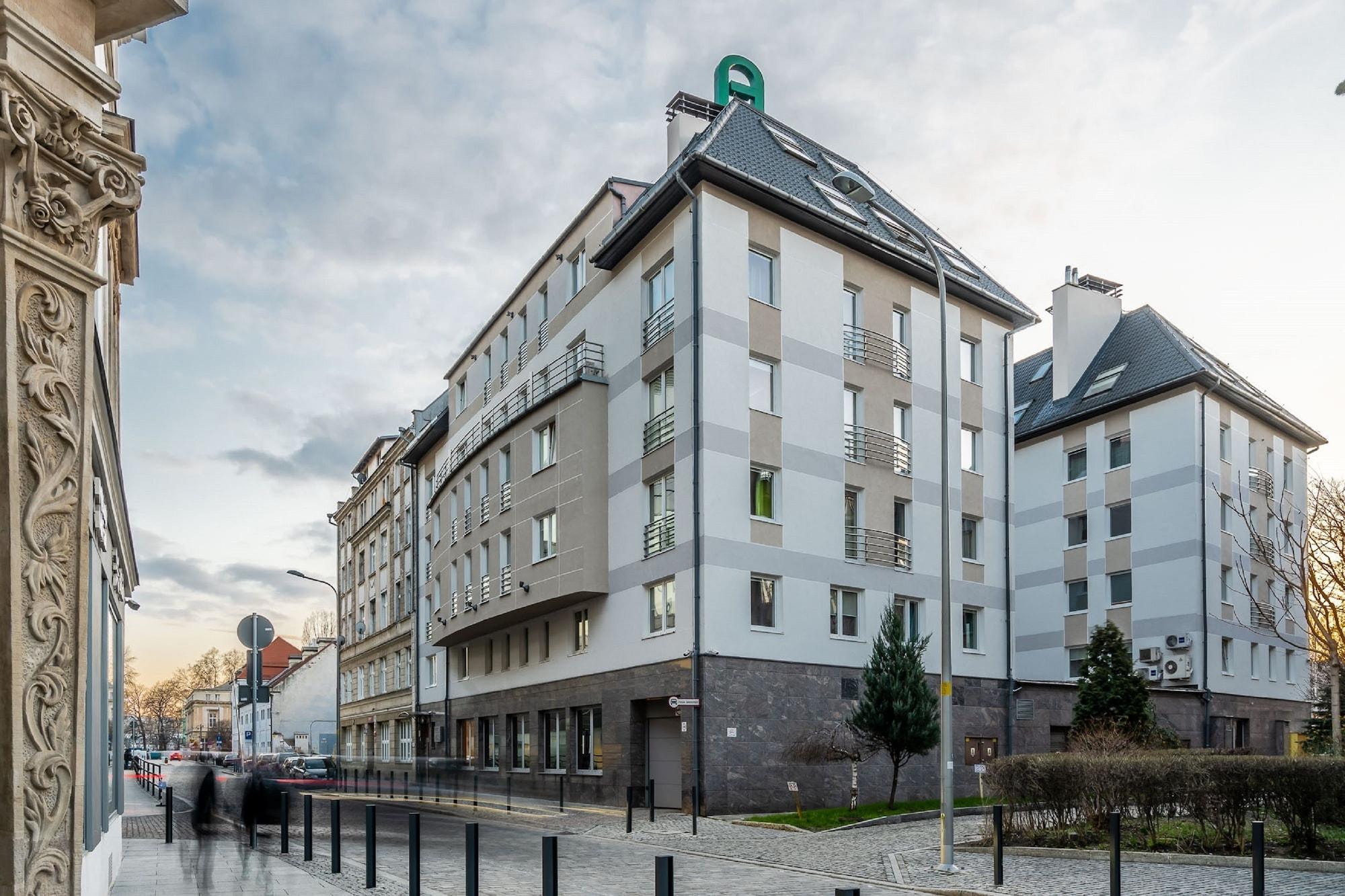 Vista Exterior Absynt Apart Wierzbowa