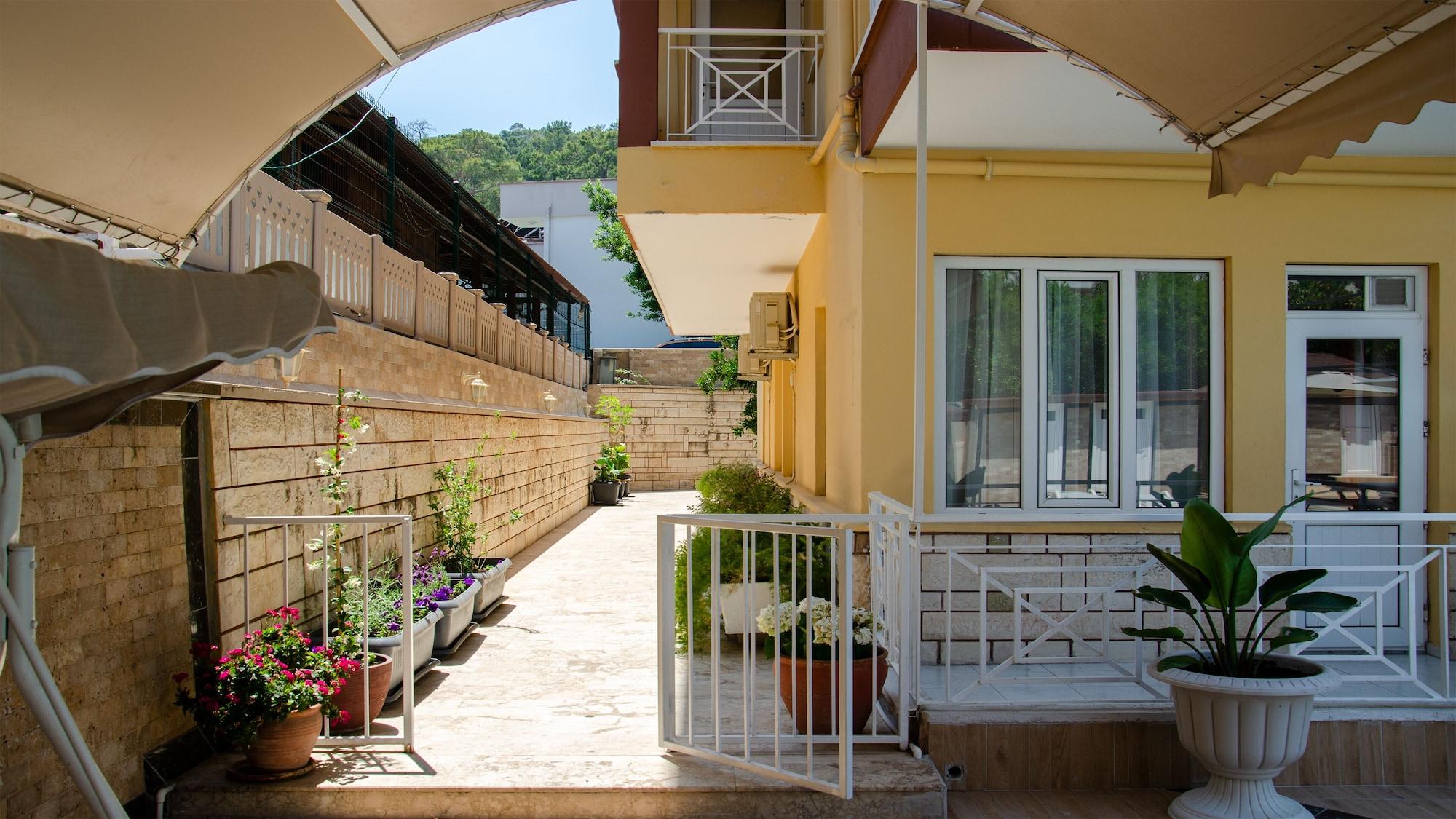 Vista Exterior Arda Apart Hotel
