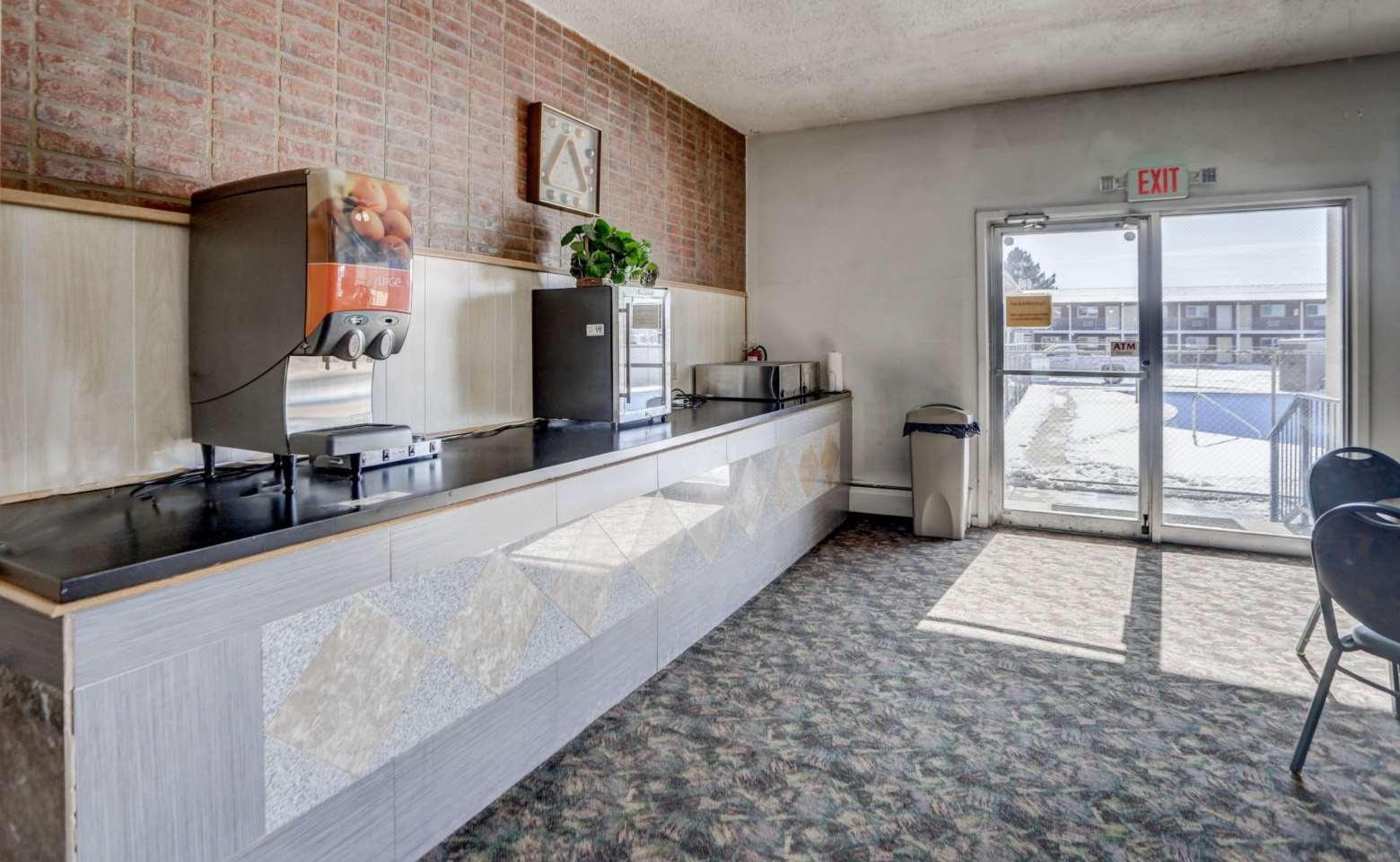 Restaurant Americas Best Value Inn Greeley Evans