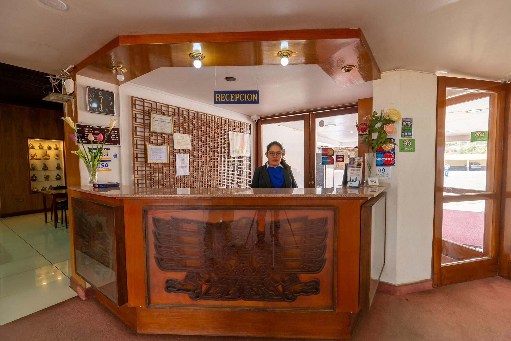 Vista Lobby Real Hotel Huascaran