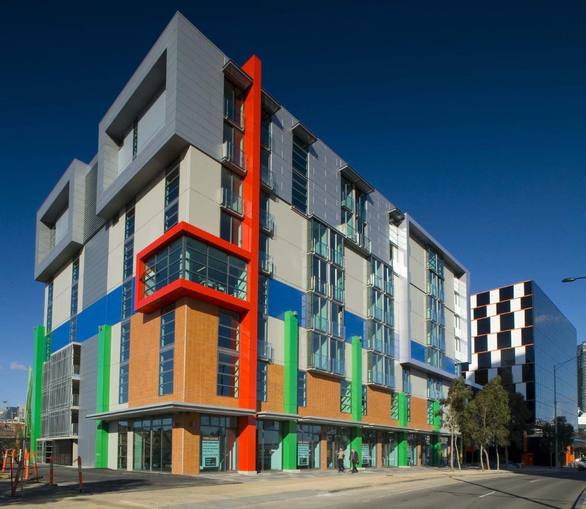 Vista Exterior Docklands Private Collection of Apartments - Digital Harbour