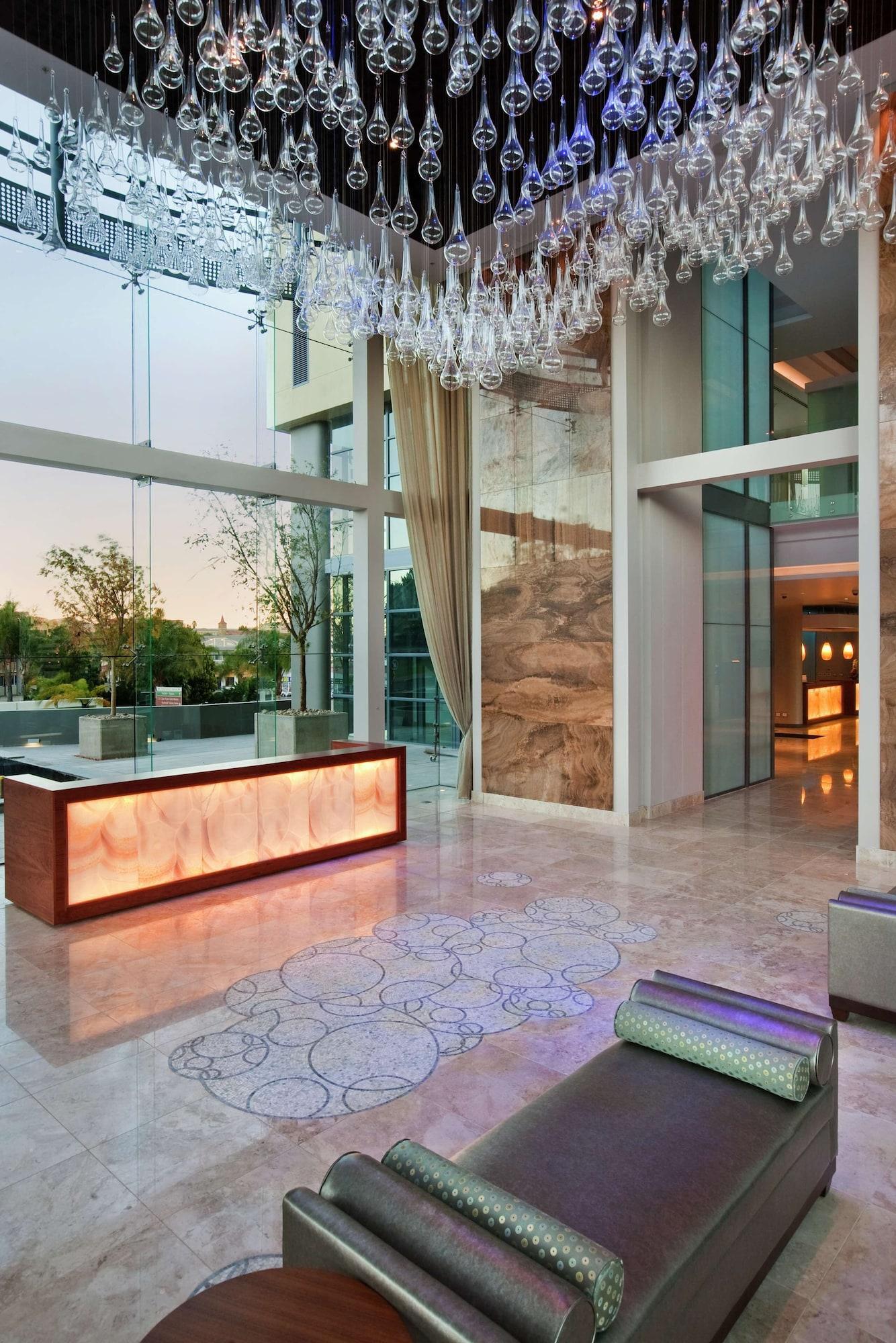 Vista Lobby Hilton Windhoek