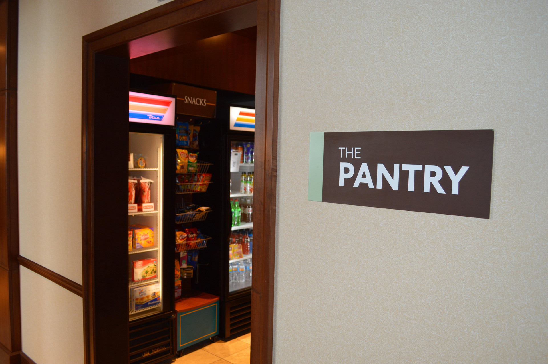 Vista Lobby Staybridge Suites Milwaukee West-Oconomowoc by IHG