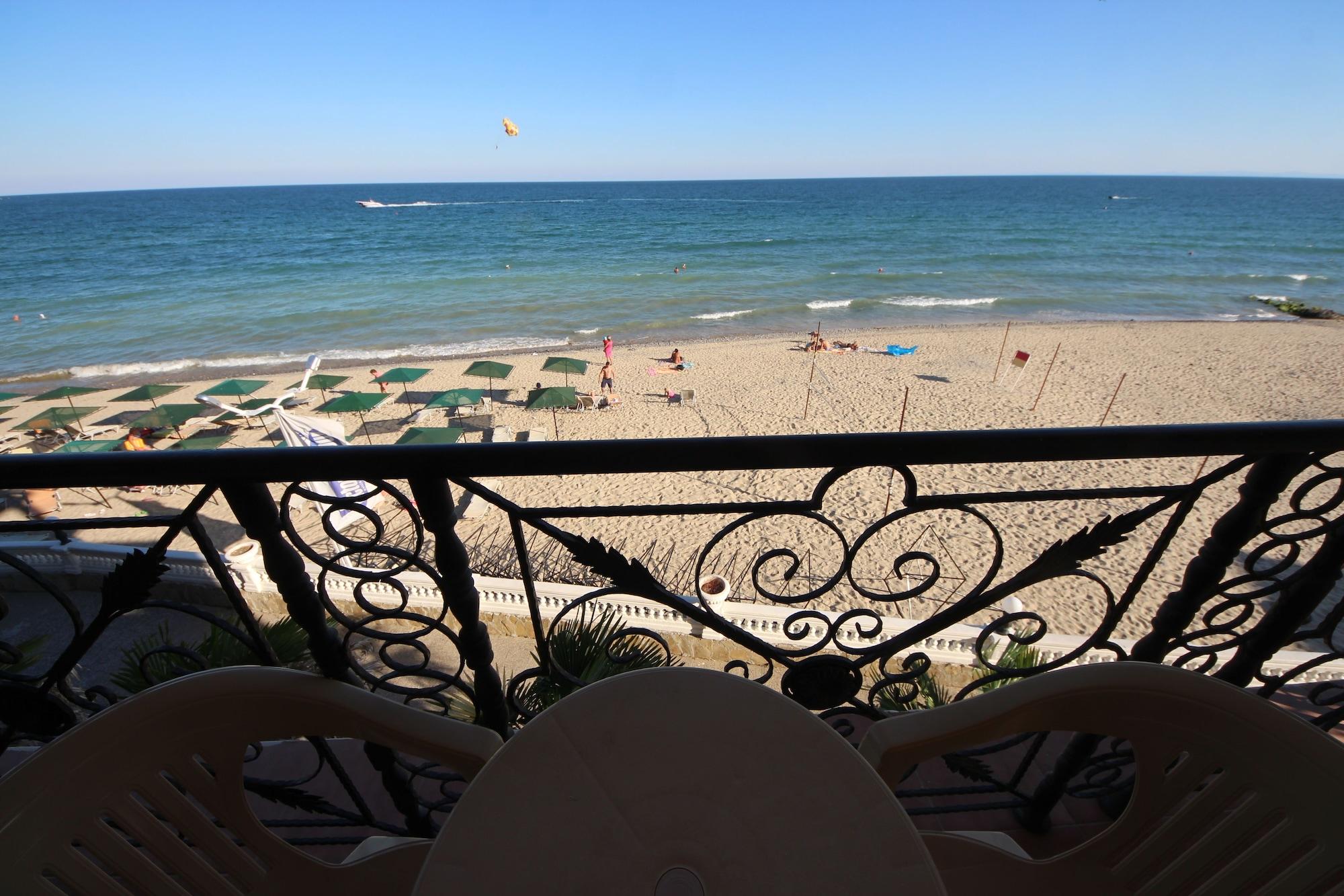 Playa Menada Atrium Apartments