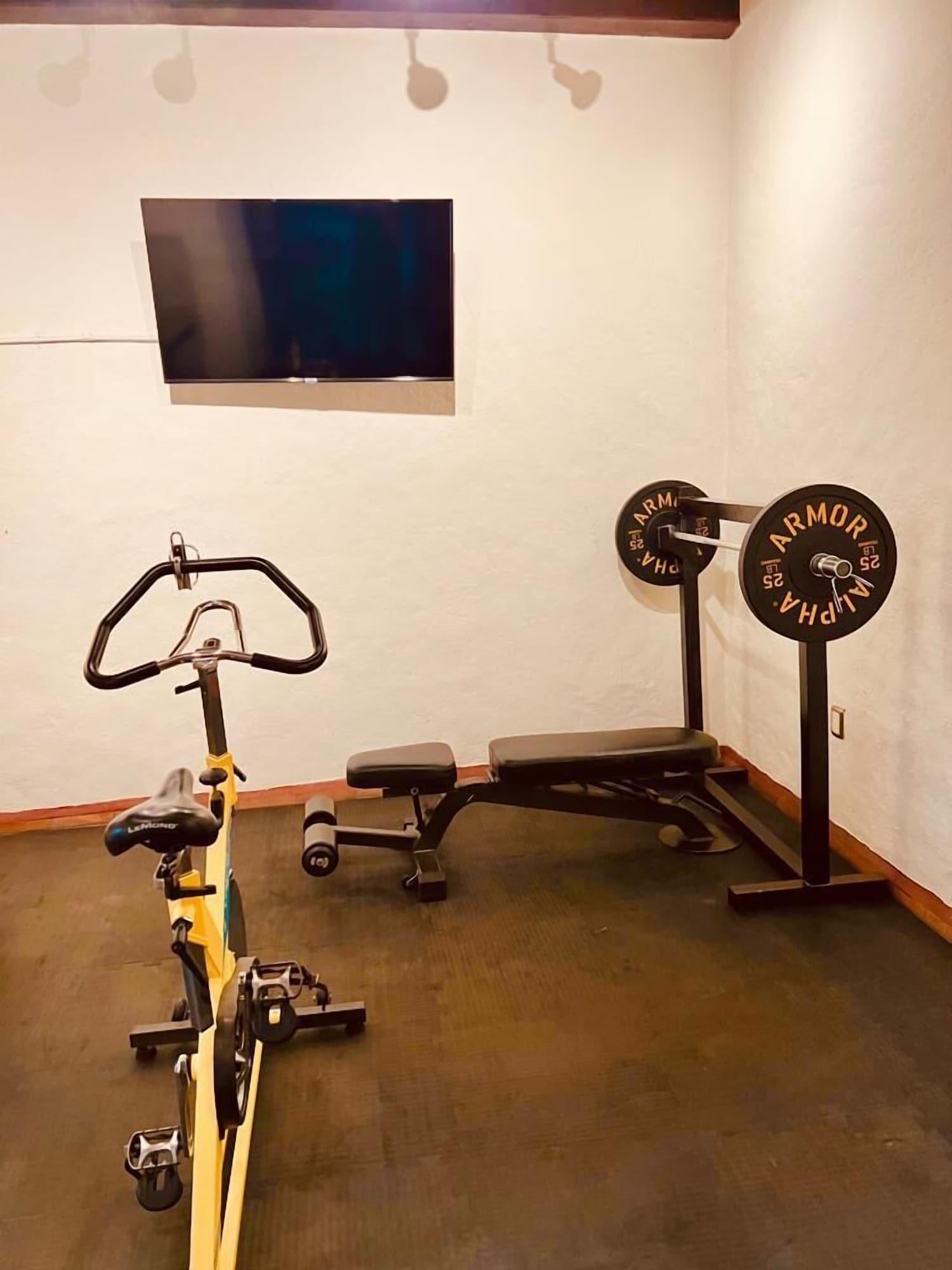 Gimnasio Suites Amanecer by Casa del Sótano