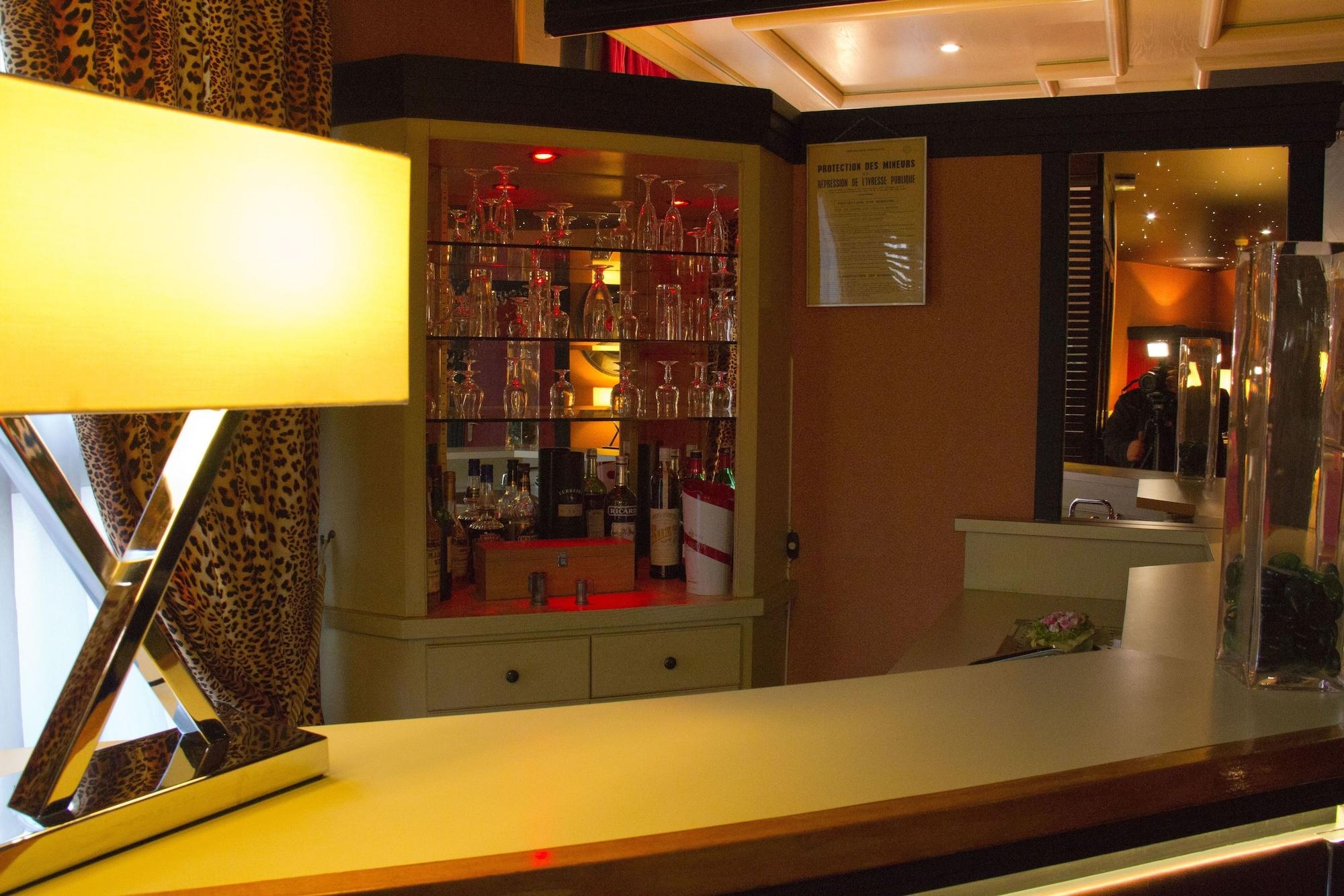 Bar/Salón Hôtel du Trosy Clamart