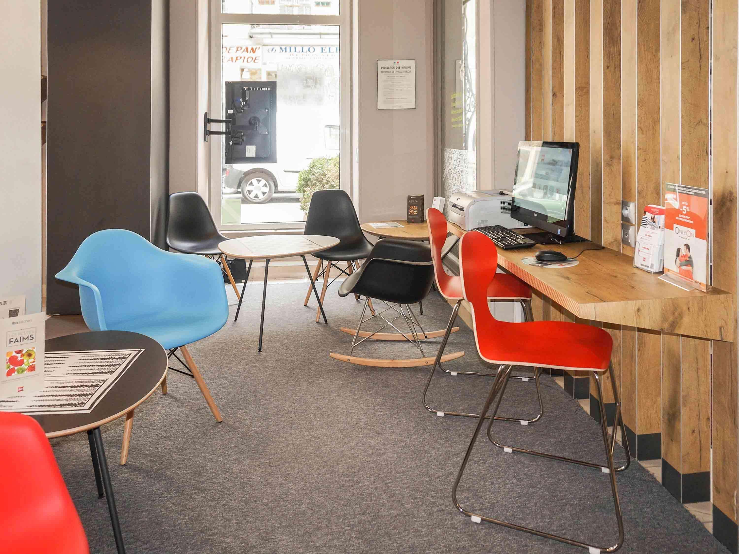 Bar/Salón ibis Nice Centre Notre Dame