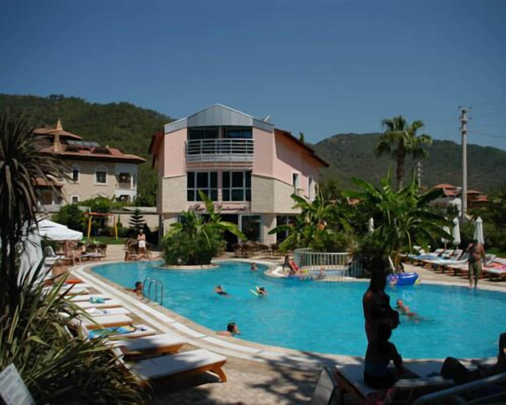 Varios Faber Apart Hotel
