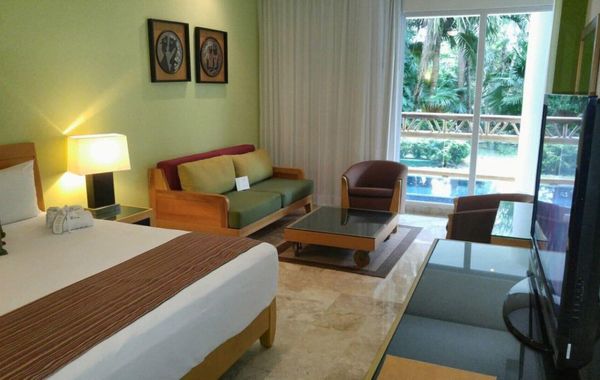 2 BD Suite Within The Grand Mayan 8 Sleeps - Hoteles solo adultos en Nuevo Vallarta, Nayarit