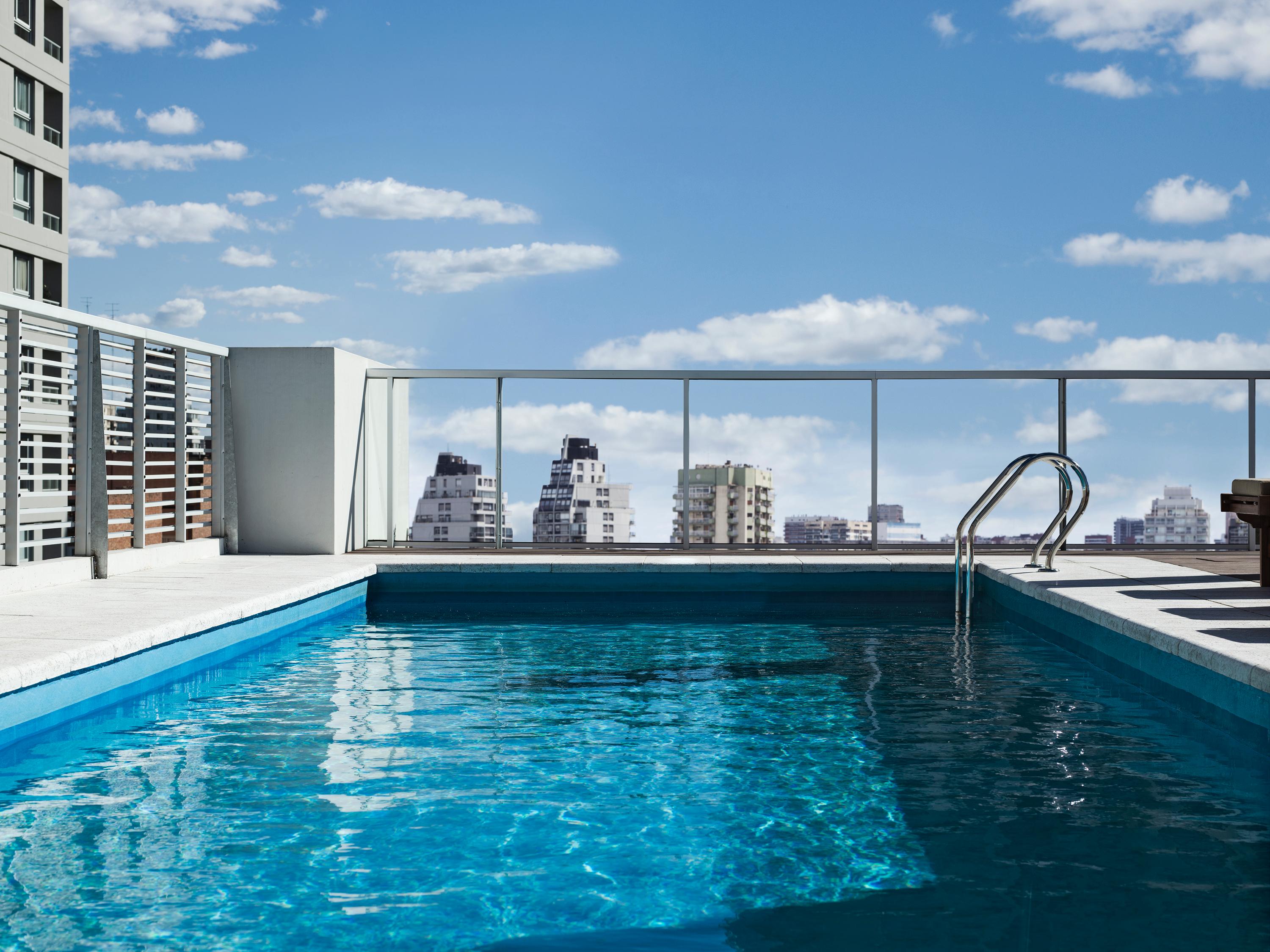 Vista Piscina Dazzler by Wyndham Polo