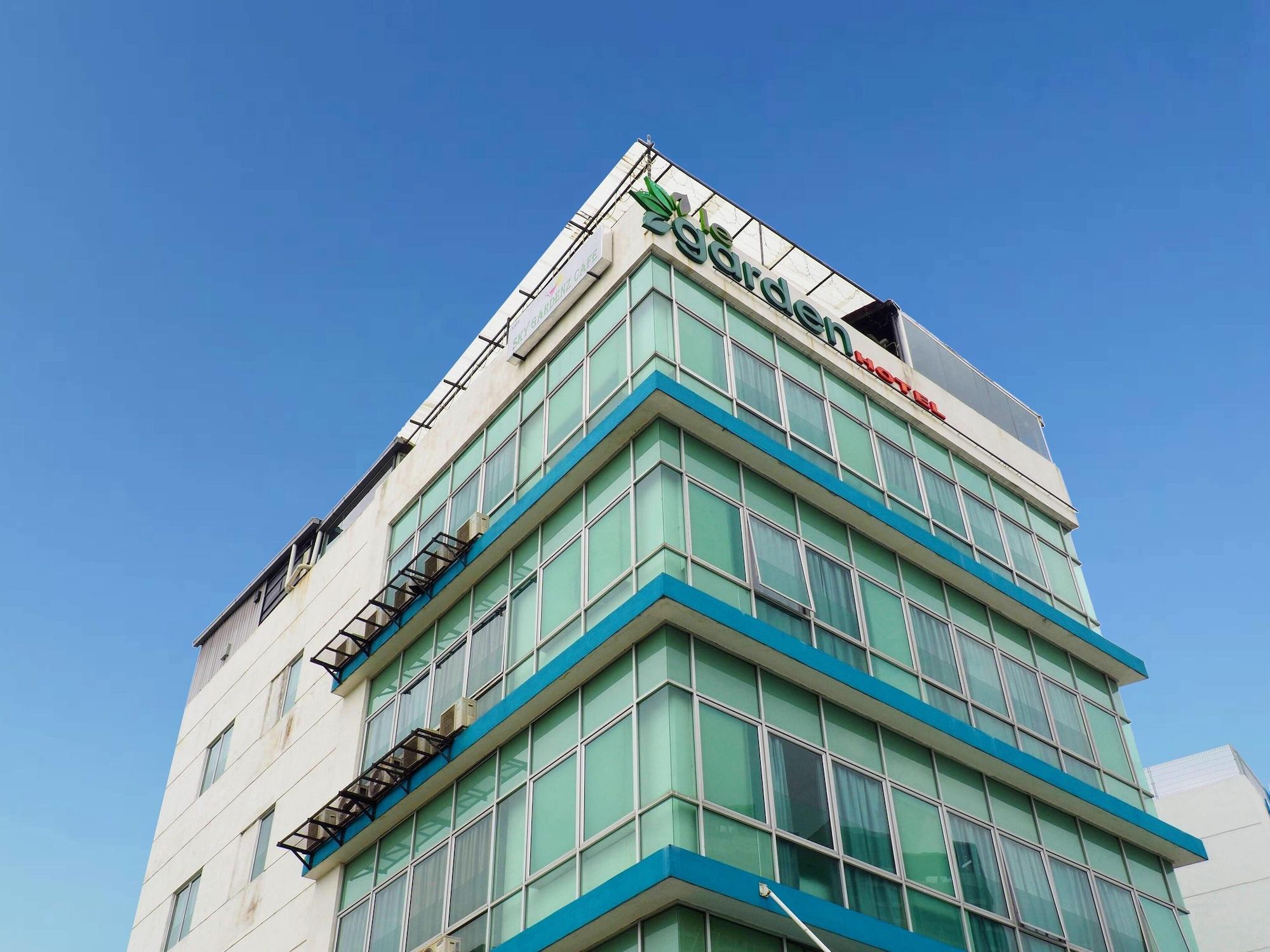 Vista Exterior Le Garden Hotel