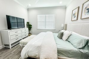 Alquiler Vacacional - Lux Cottage with golfcart near downtown in neighborhood w/ amenities