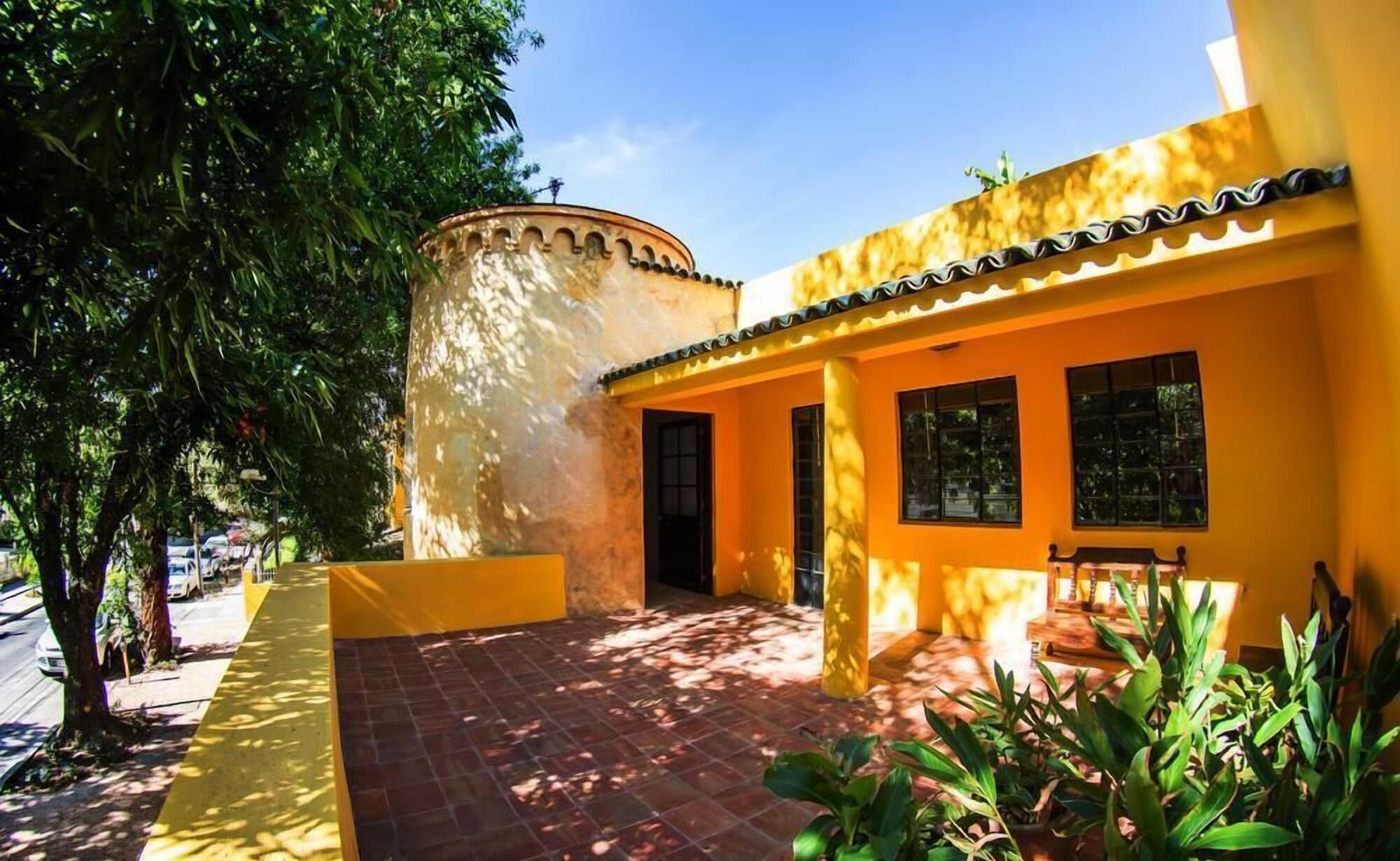 Vista Piscina Demetria Bungalows