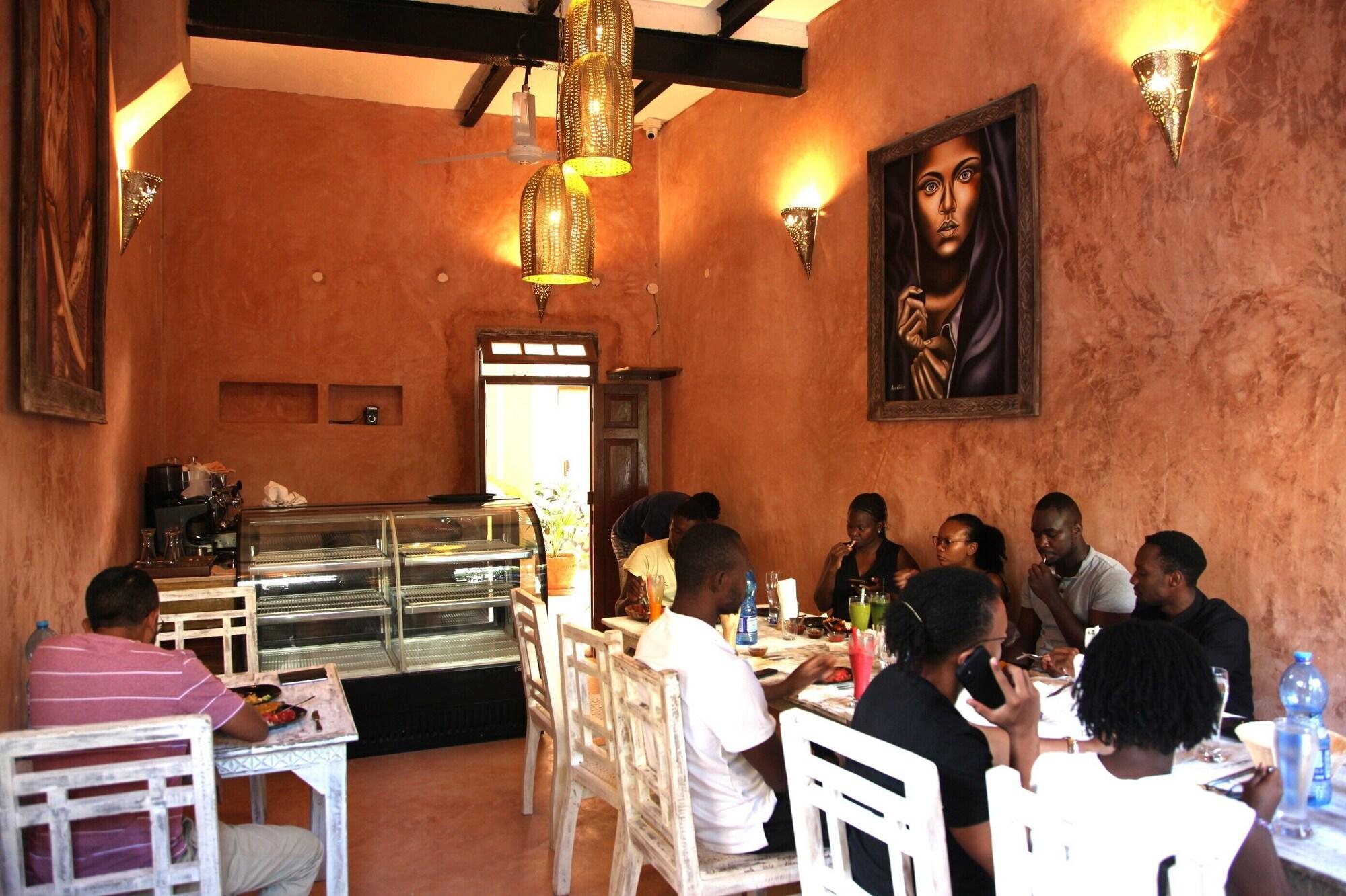 Restaurant Tulia Old Town