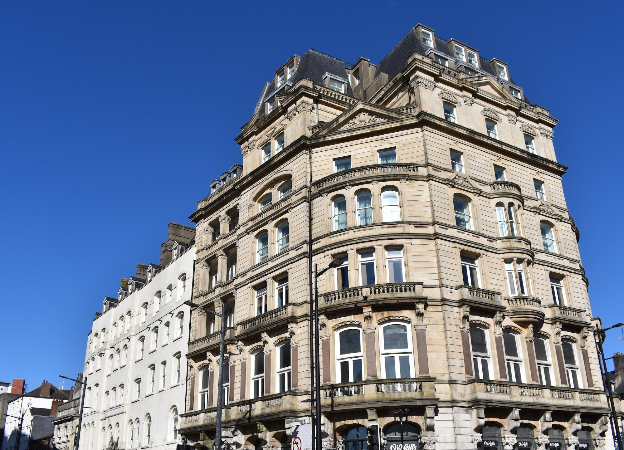 Vista Exterior The Royal Hotel Cardiff