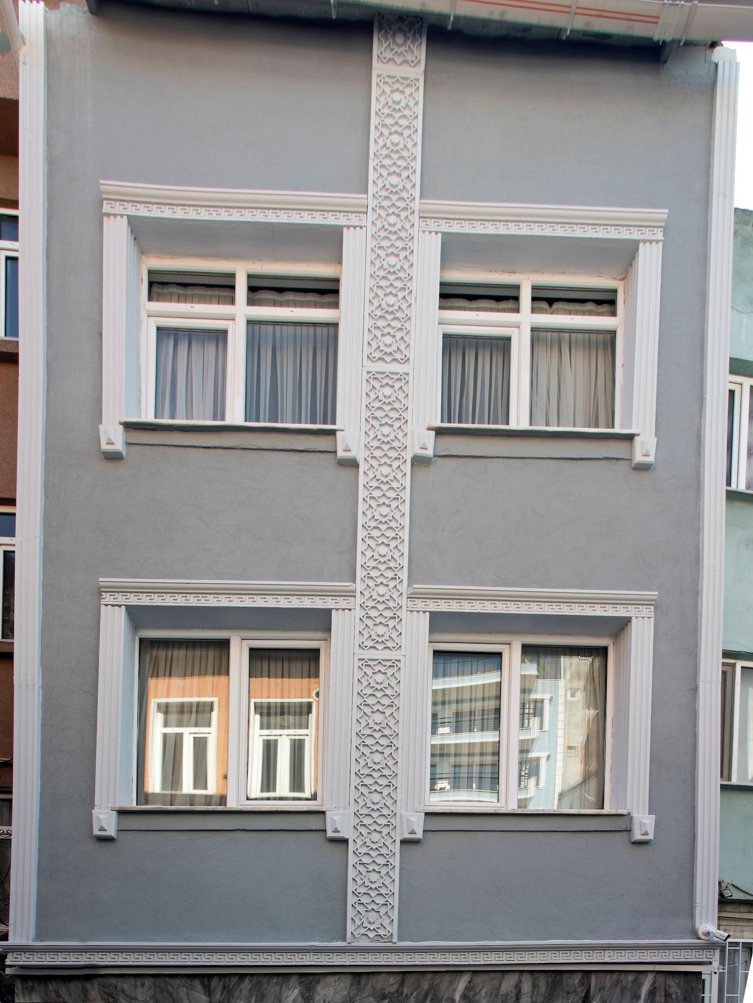 Vista Exterior Carvan Hotel
