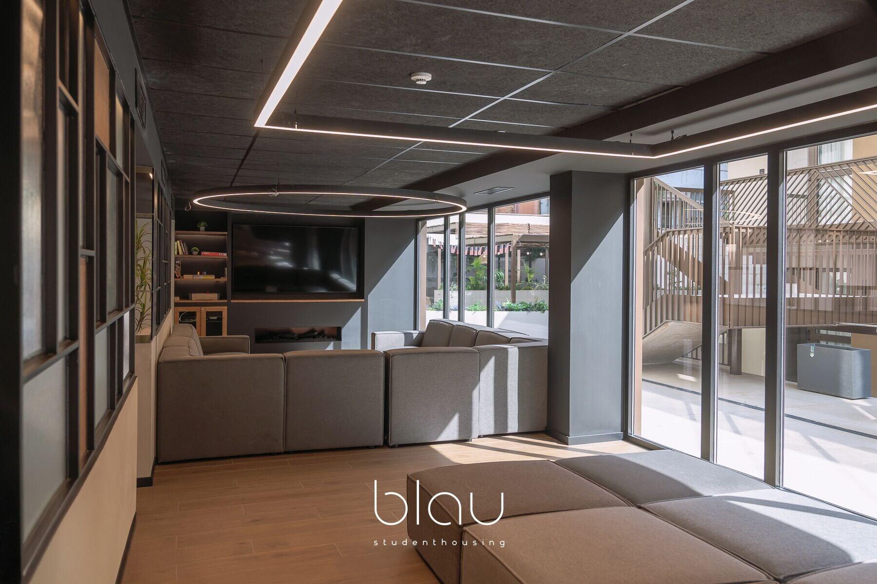Vista Lobby BLAU Student Housing & Language Academy